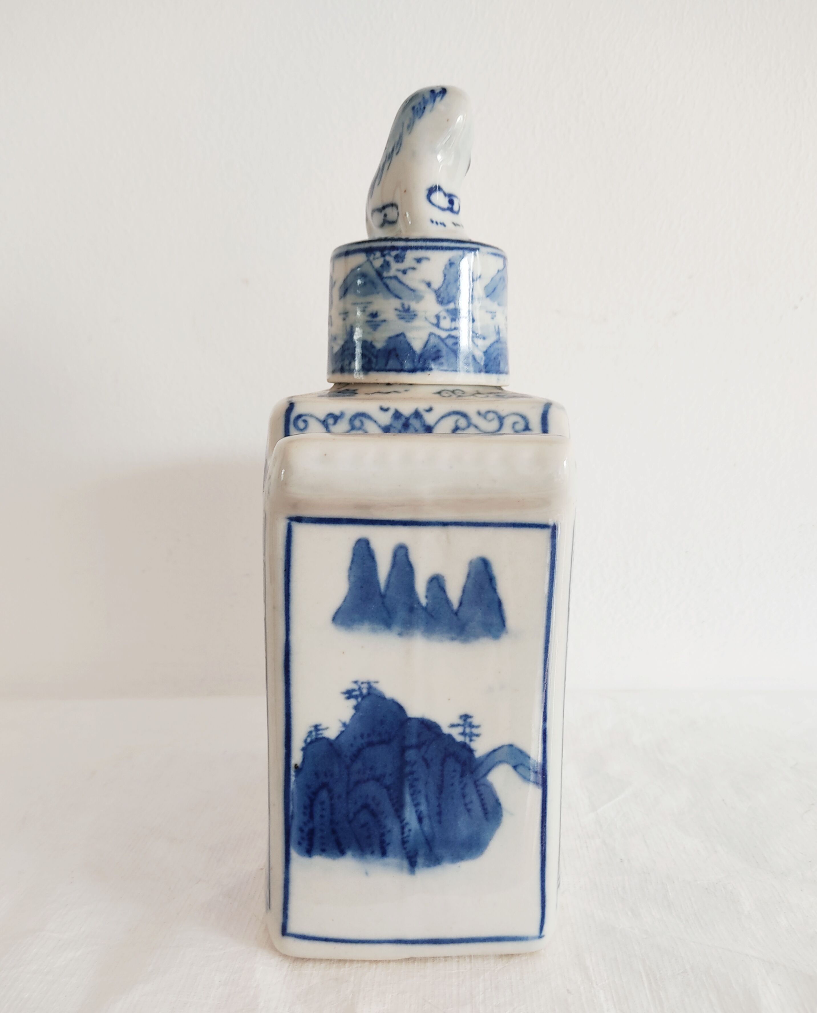 Chinese tea box fo dog lid