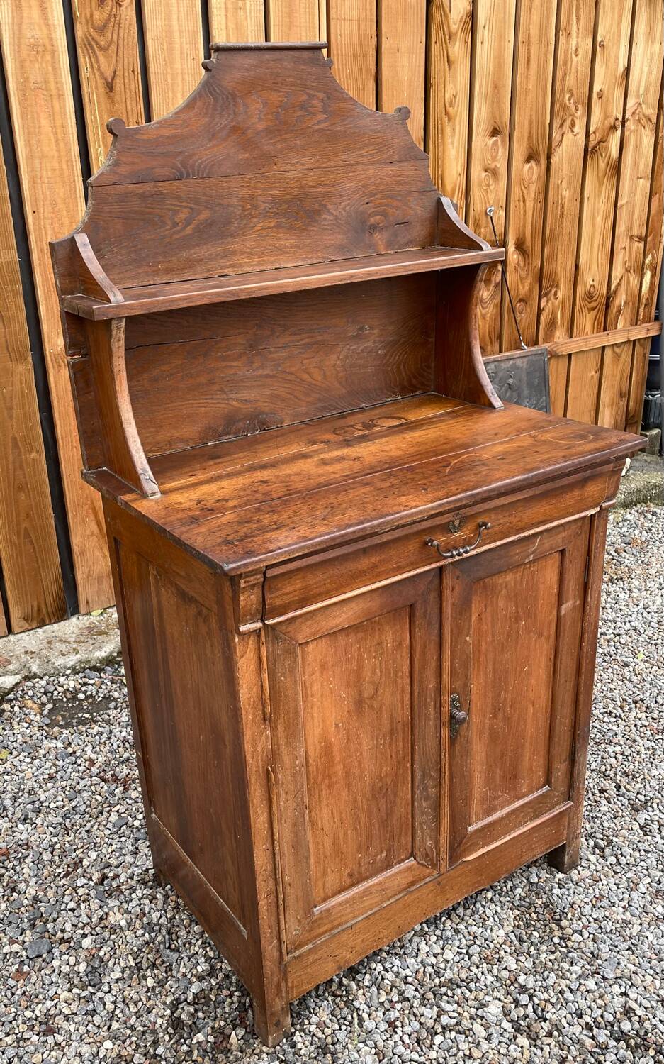 Sideboard/dresser/dresser