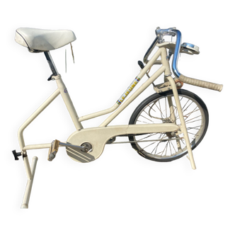 Vintage exercise bike Lejeune