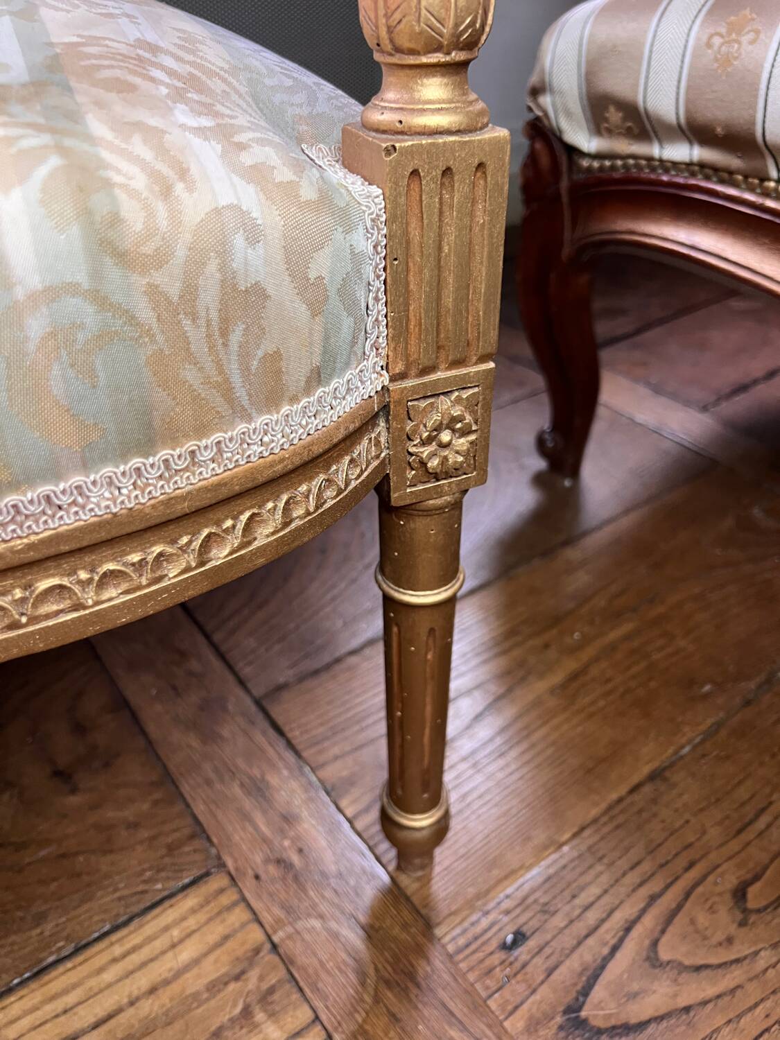 Exceptional Louis XVI style bench in gilded wood - Late 19th century
