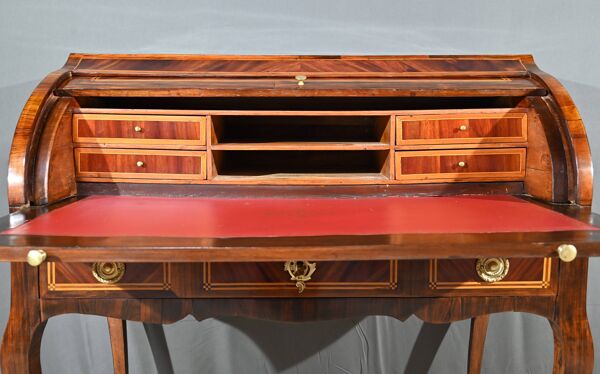 Bureau Cylindre en Acajou et Palissandre, époque Louis XV – 1ère partie XVI