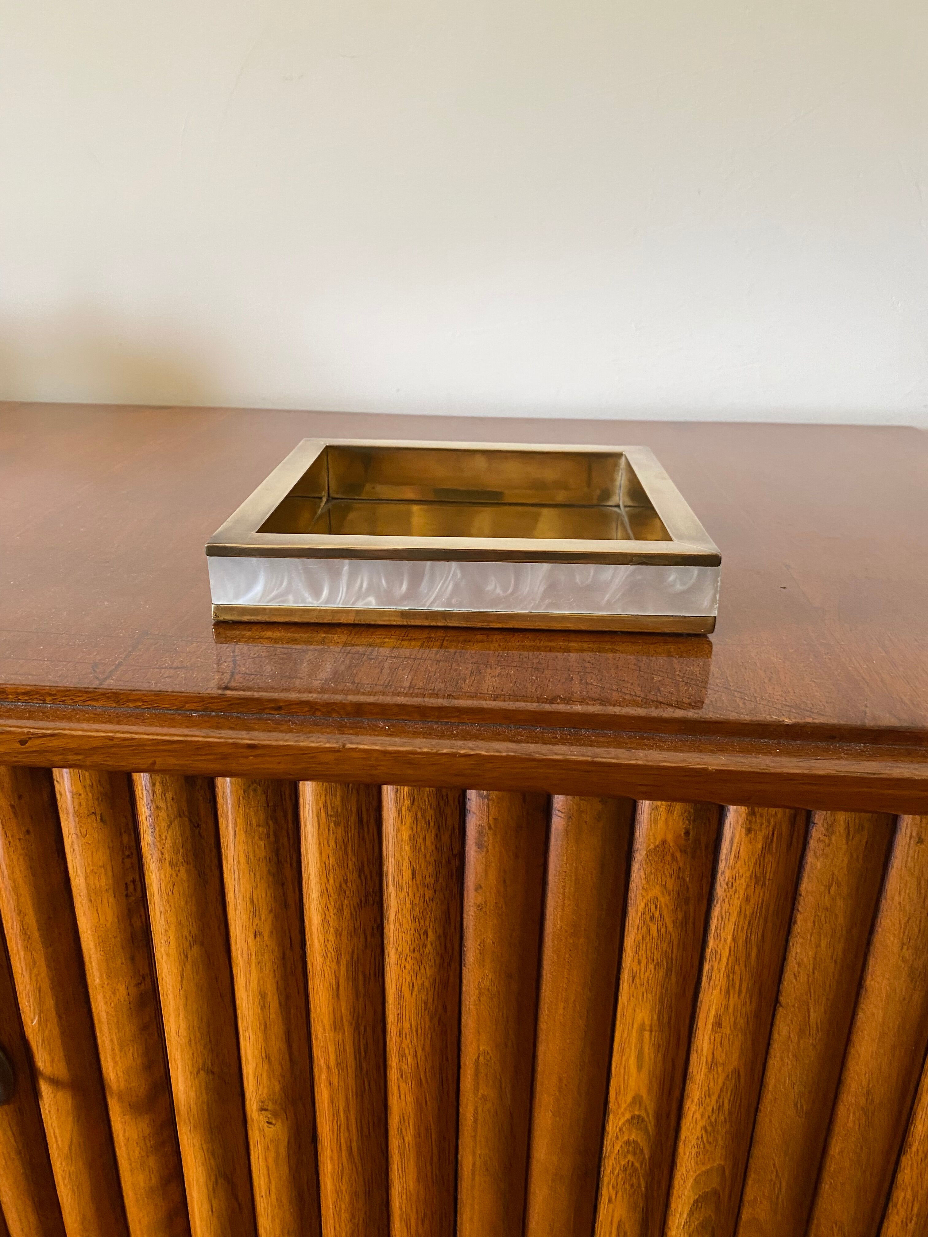 Hollywood regency brass ashtray / vide poche, Italy 1970s