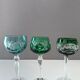 Collection de 5 verres à vin coloré, nuances de vert