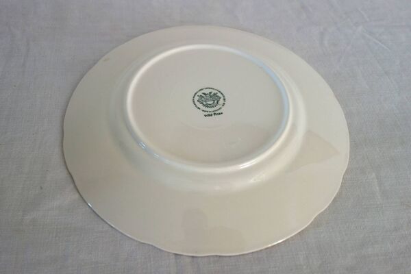 8 Assiettes à dessert Villeroy & Boch ''Wild Rose'', 1970
