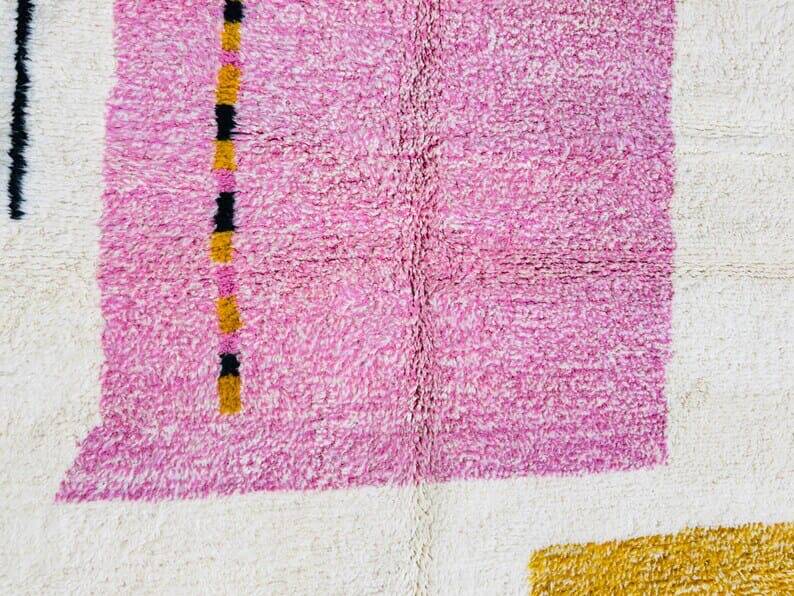 Traditional handmade pure wool rug size 150 x 250 cm