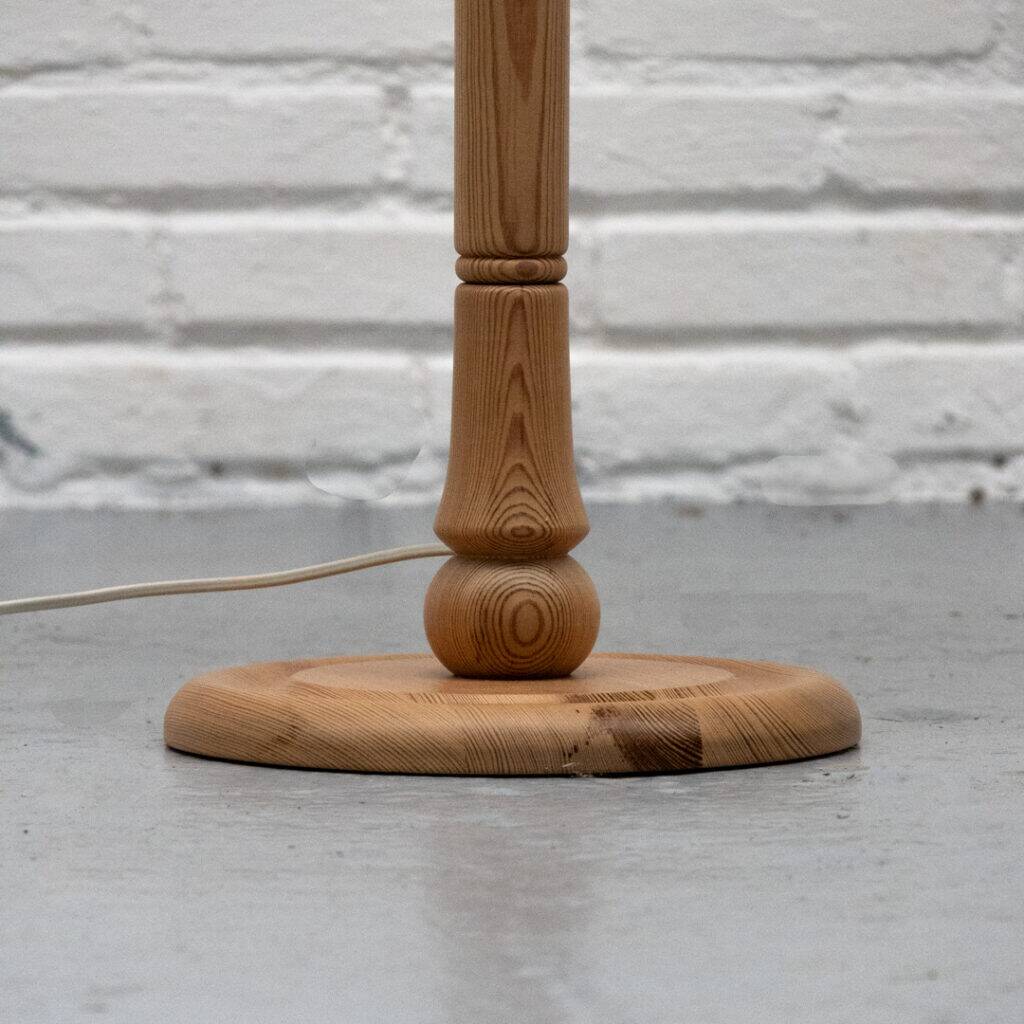 Pine floor lamp Solbackens Svarveri 1970s