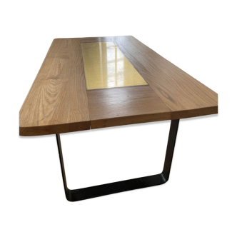 Dining room table