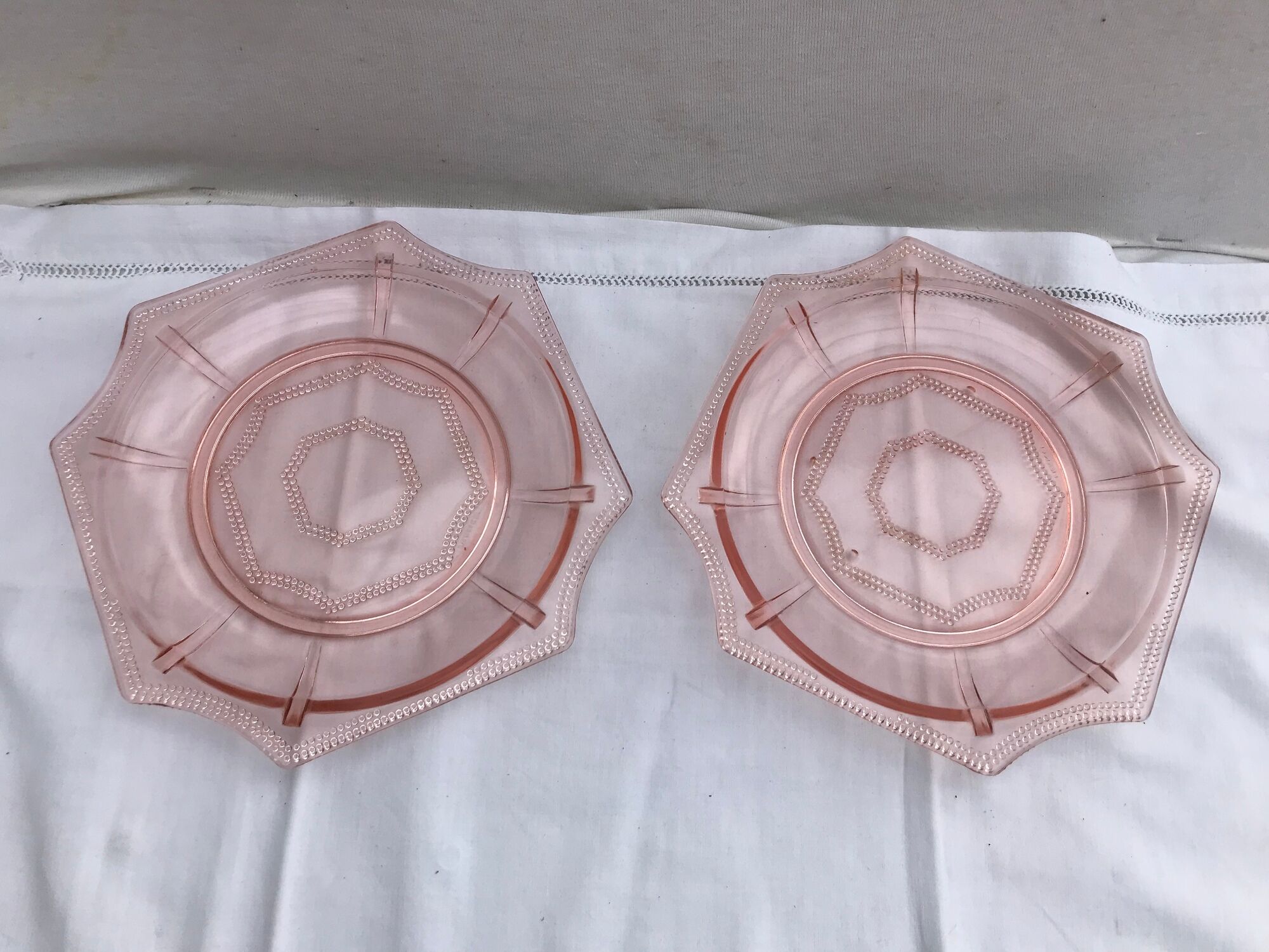 Pair old plates