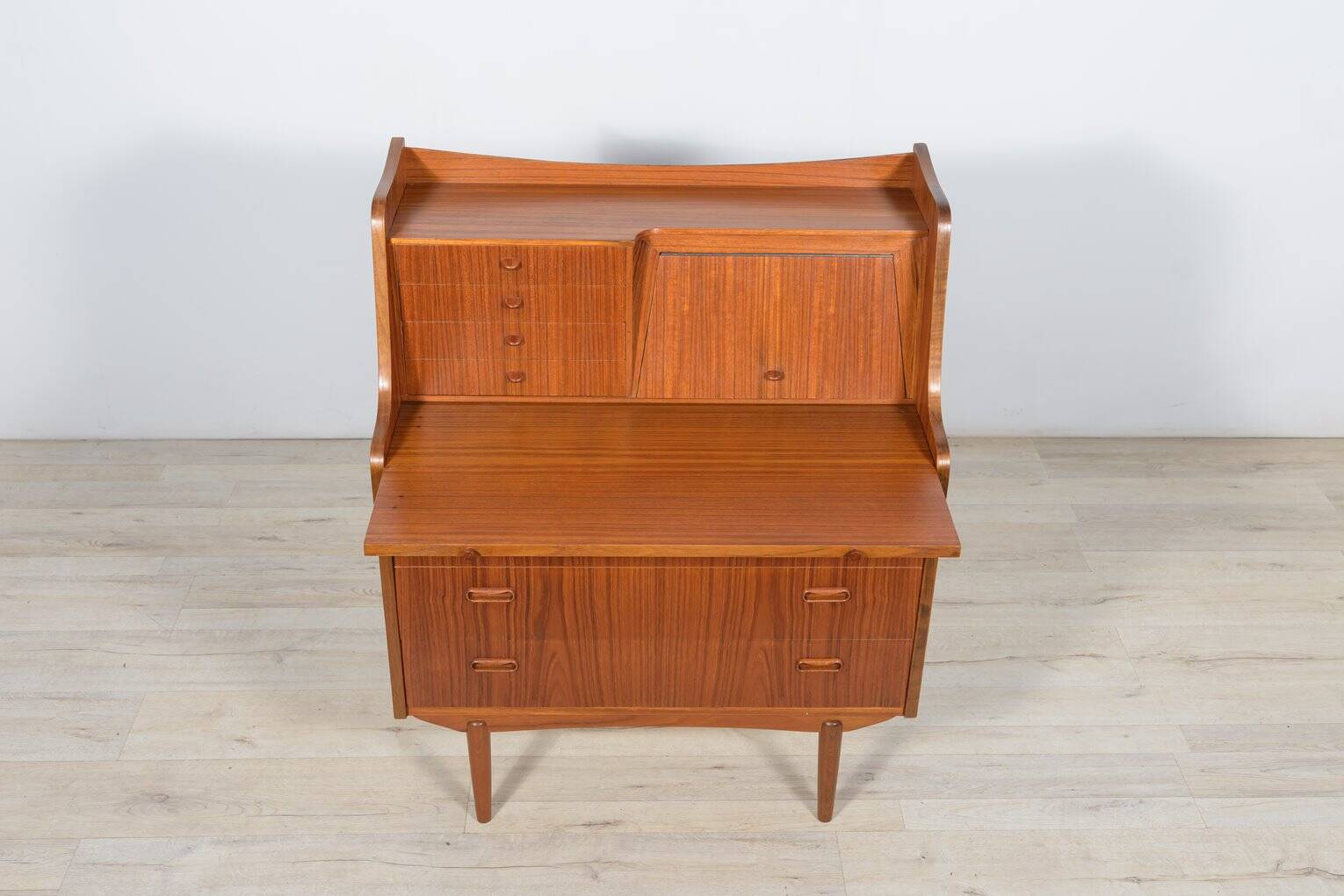 Mid century Teak Dresser with dressing table, 1960s