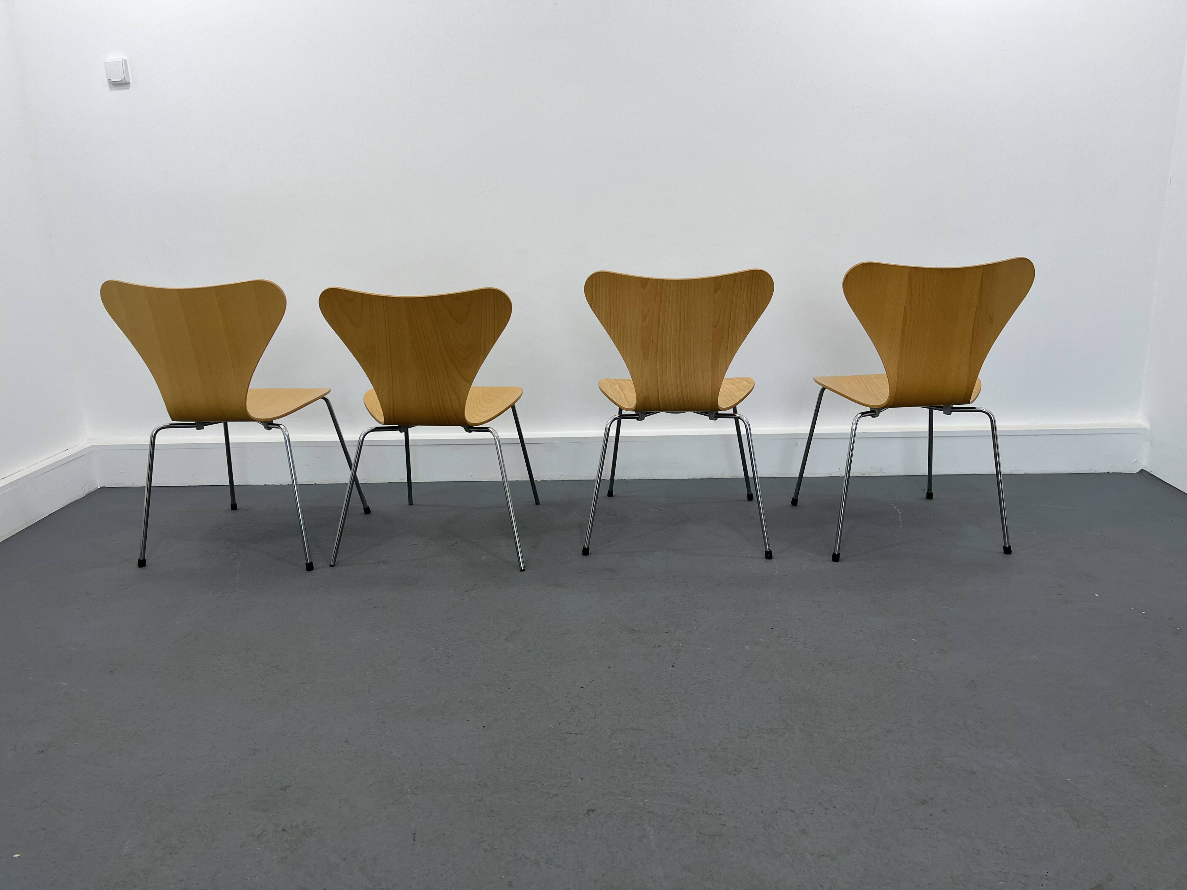 Chairs 3107 by Arne Jacobsen for Fritz Hansen, 1990s