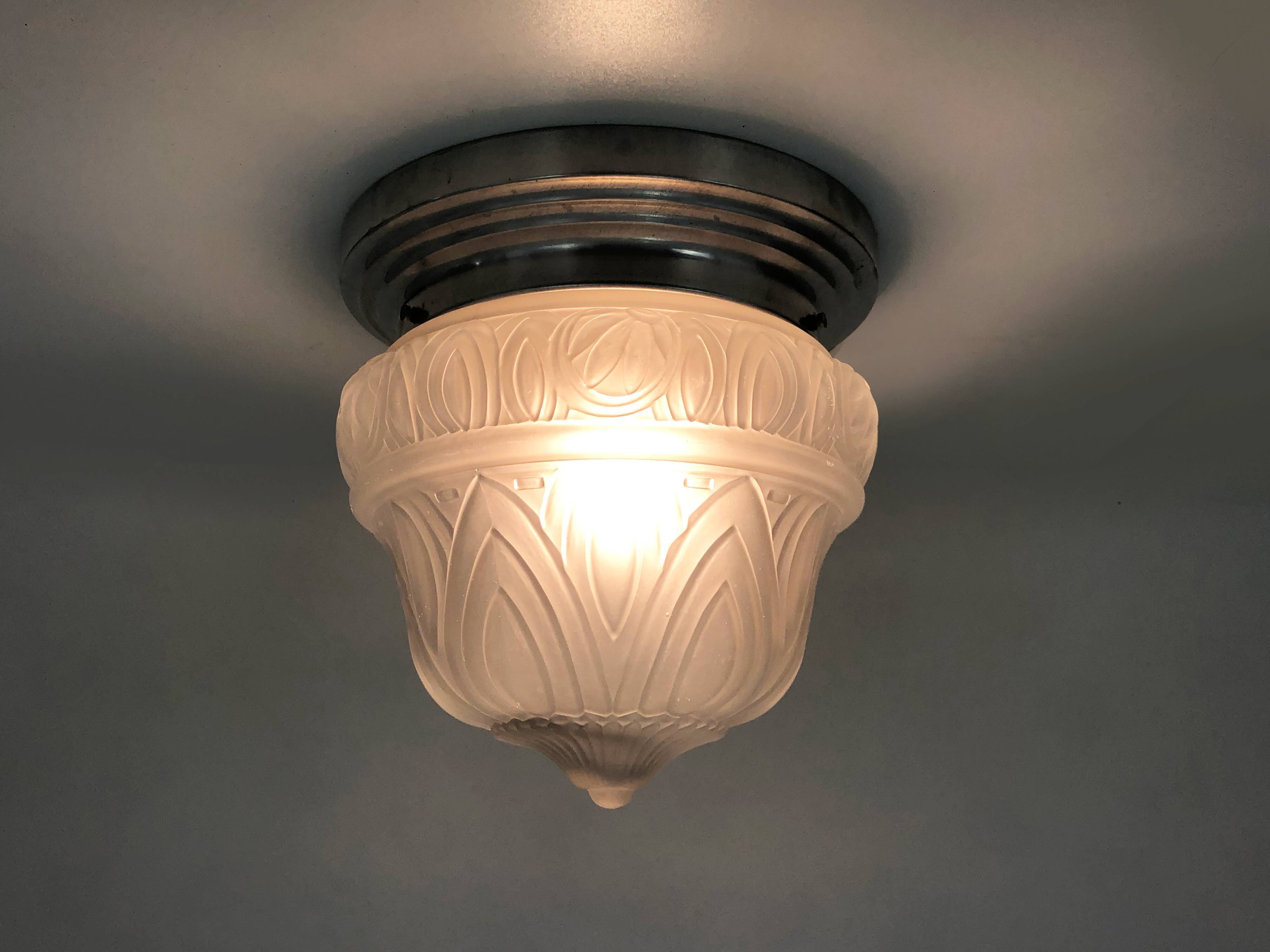 Ceiling lamp, wall lamp, molded glass lamp aluminum structure