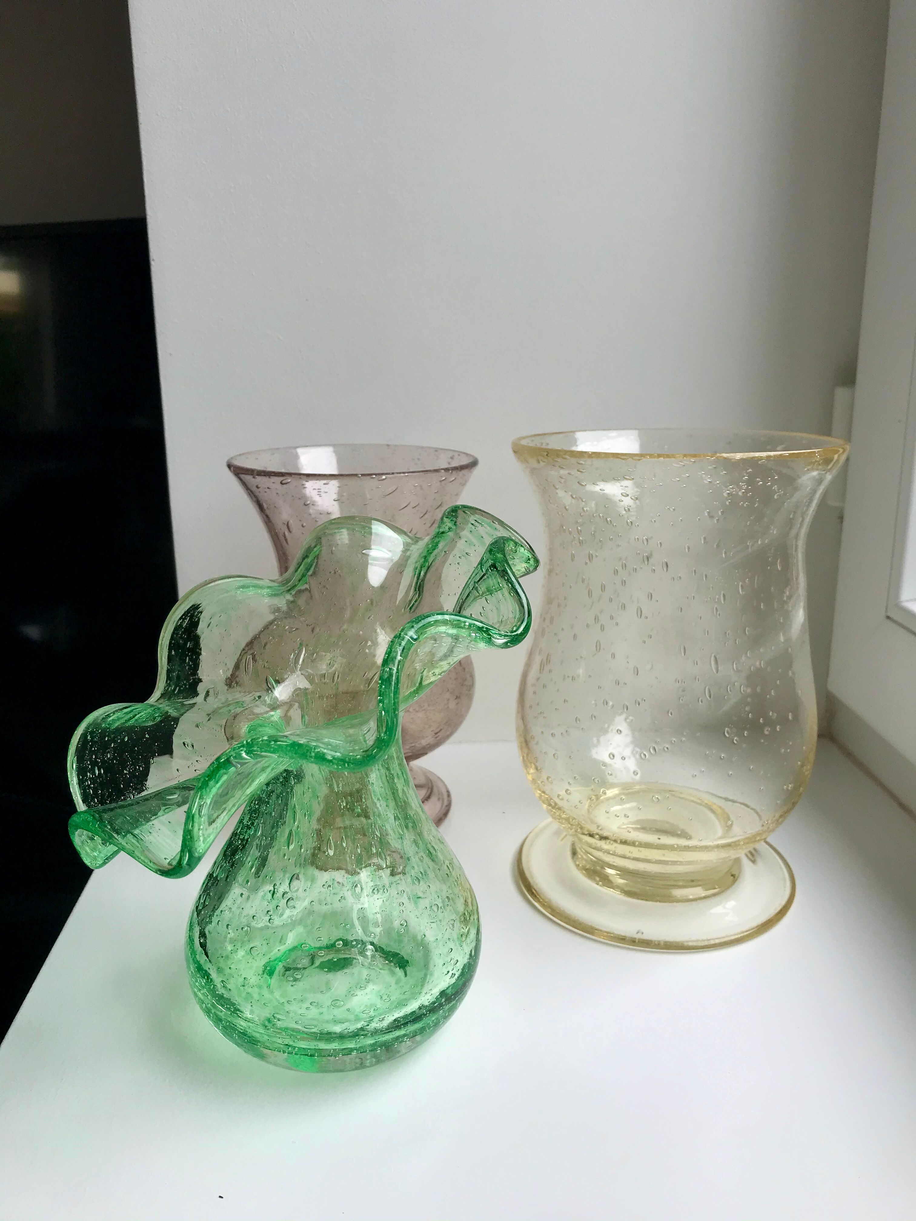 Biot bubbled glass corolla vase signed Riom vert years 60-70