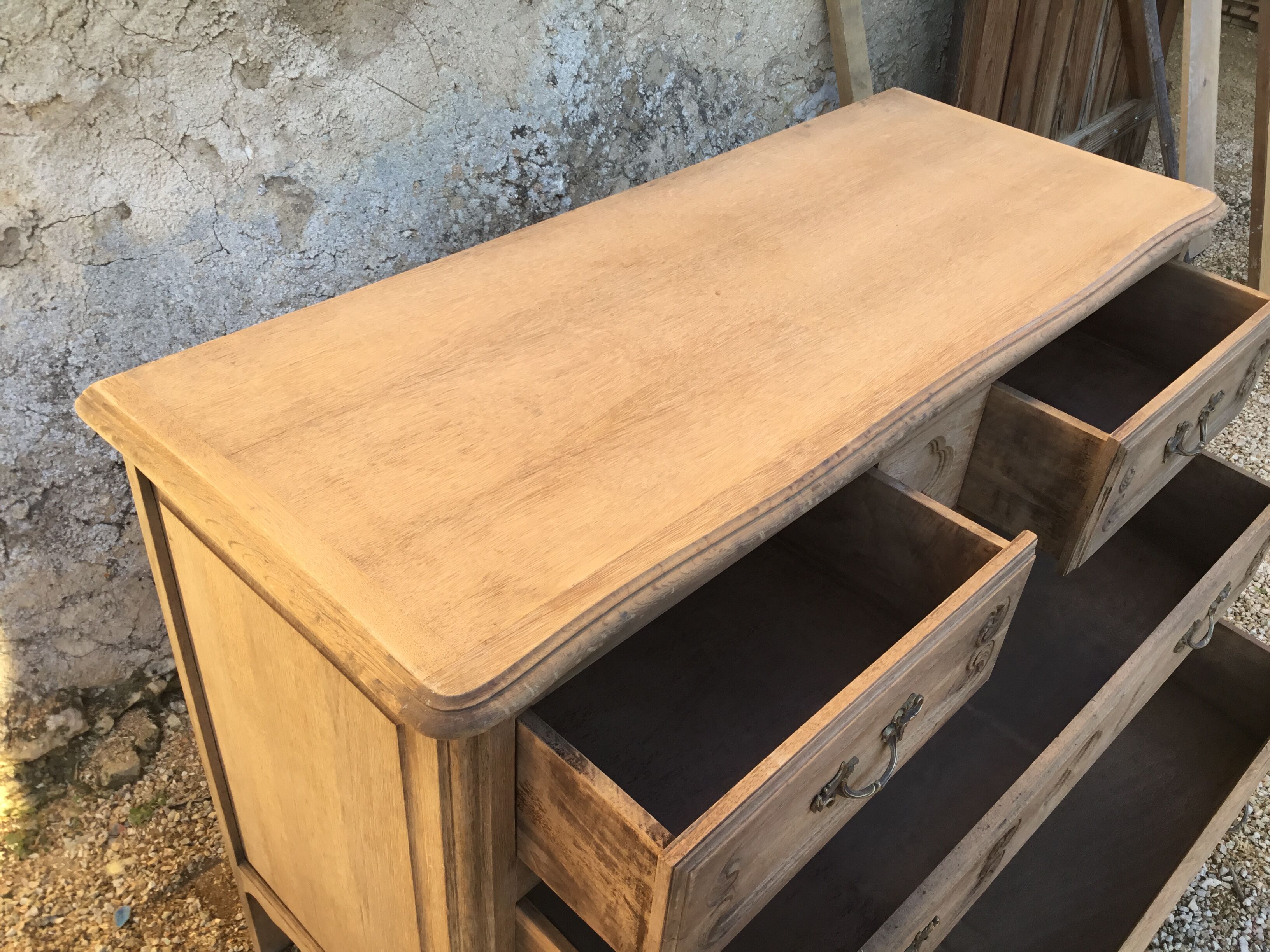 Louis XV style chest of drawers in stripped oak