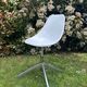 Swivel tulip chair
