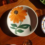 5 assiettes, plats dépareillés