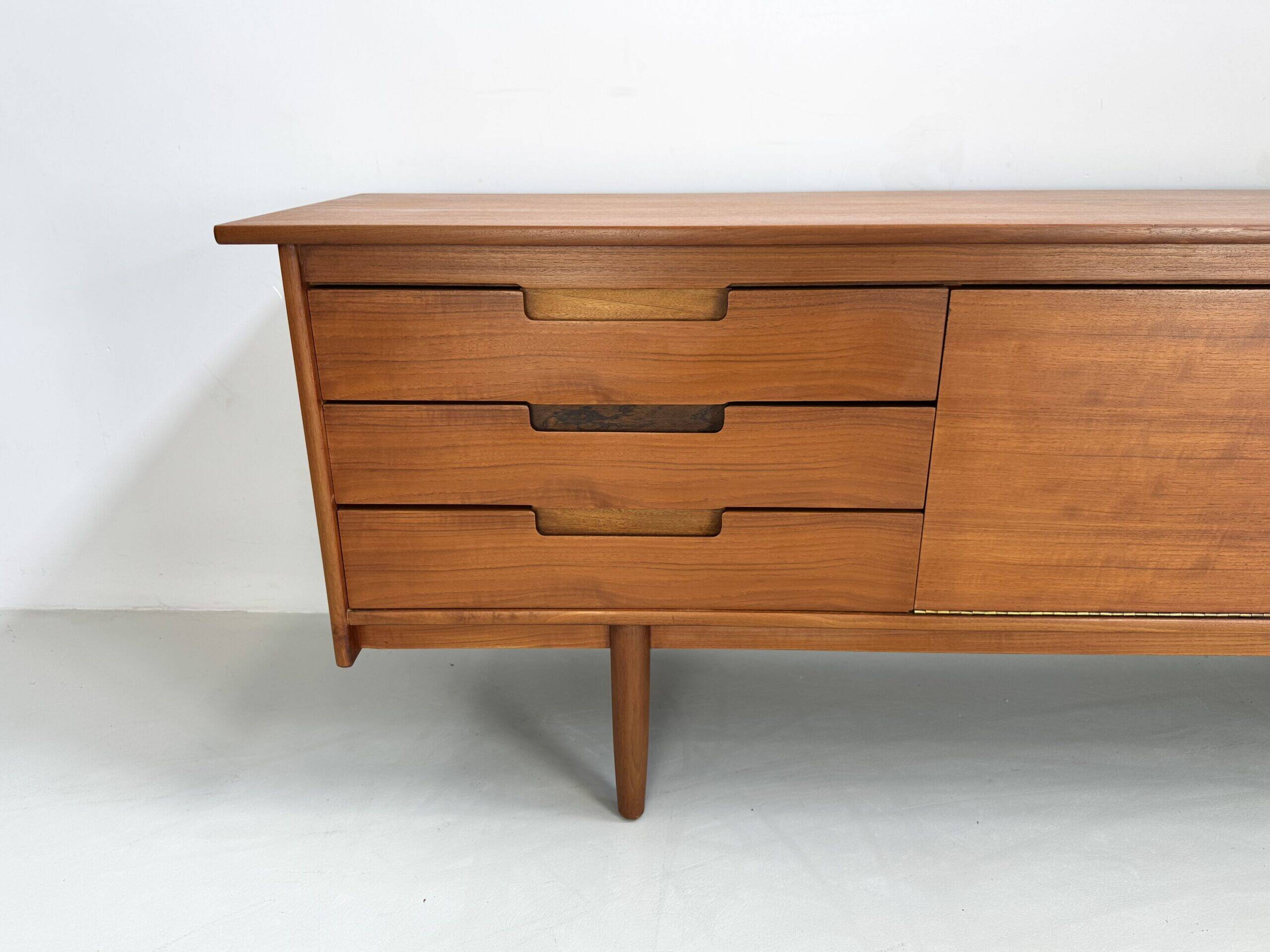 Enfilade vintage Younger