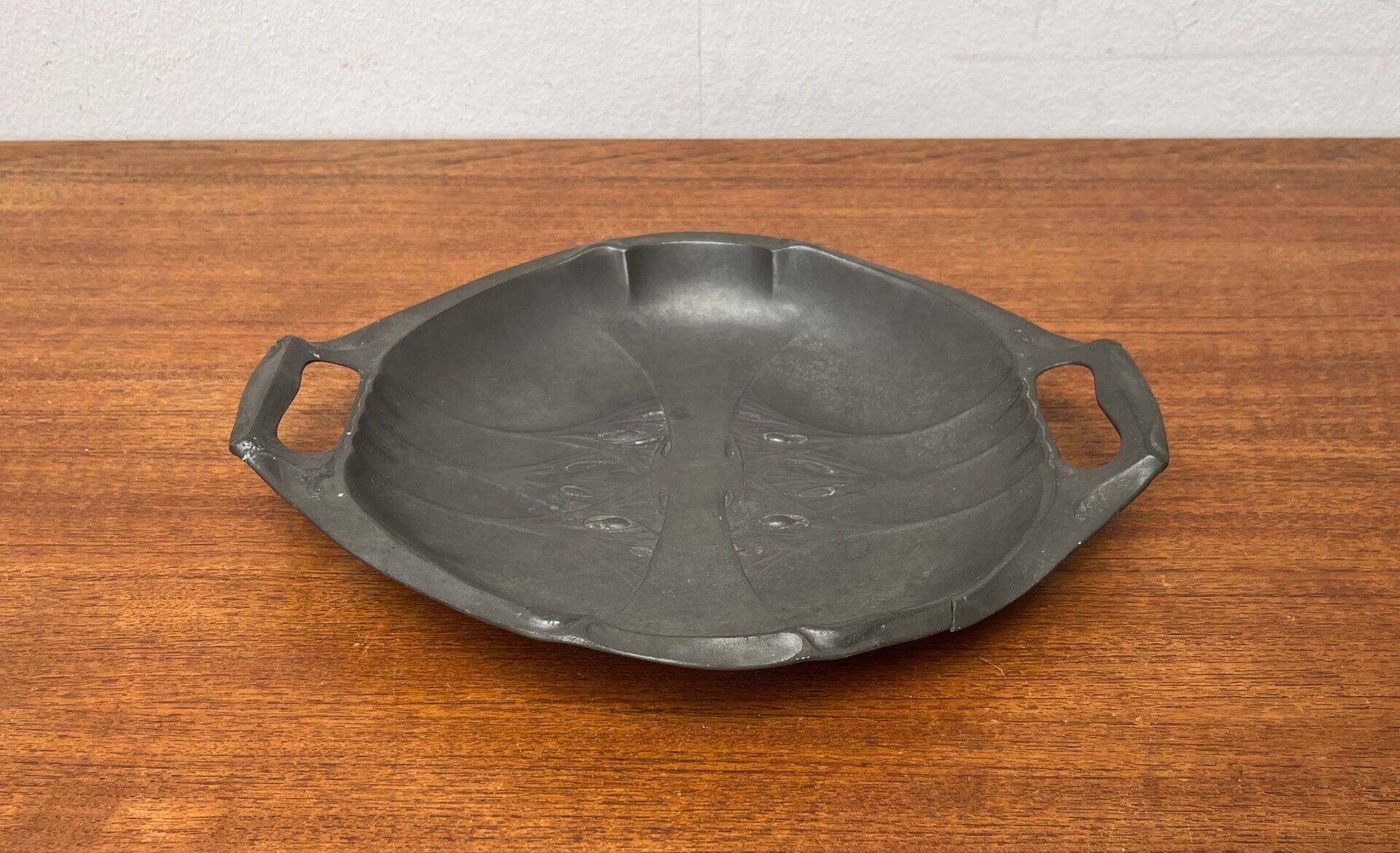 Art Deco Bowl in Tin 4913 by Kayser Zinn