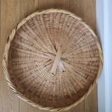 Wicker basket with lid