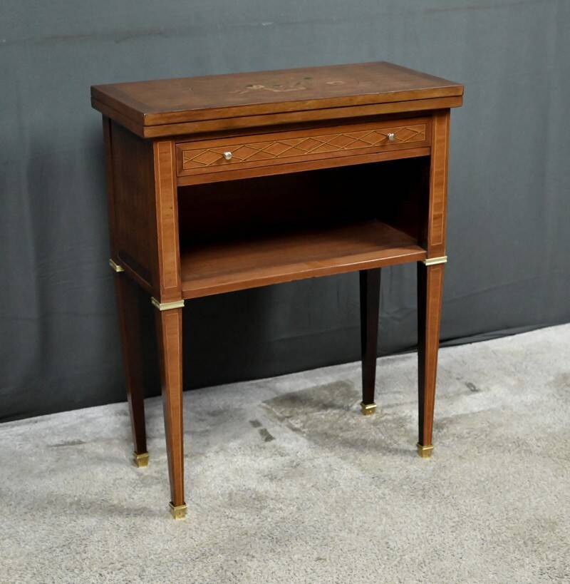Small game table in marquetry, Louis XVI style – early 20th century