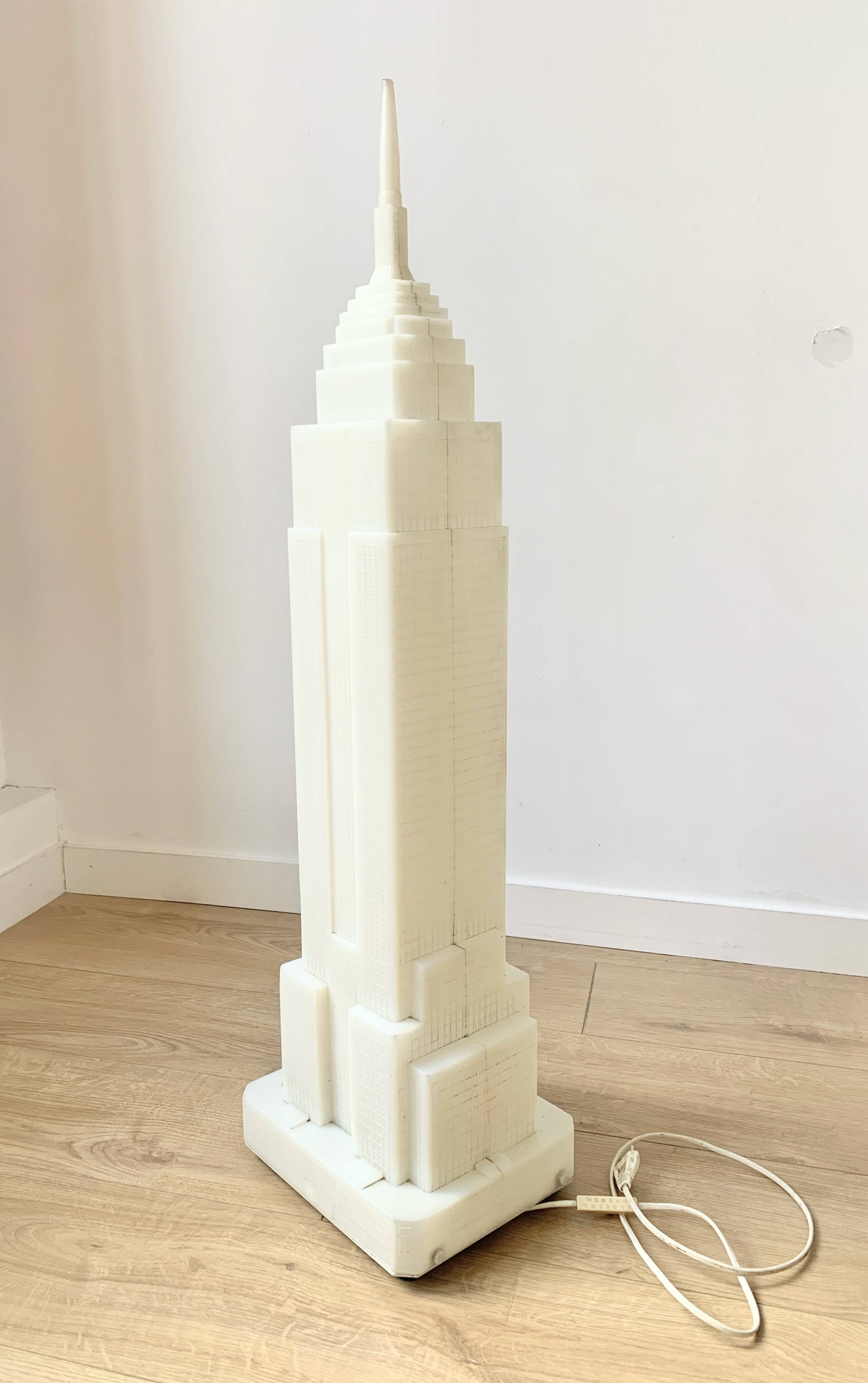 Lampe Empire State Building des années 1980 par Takahashi Denson pour Midori