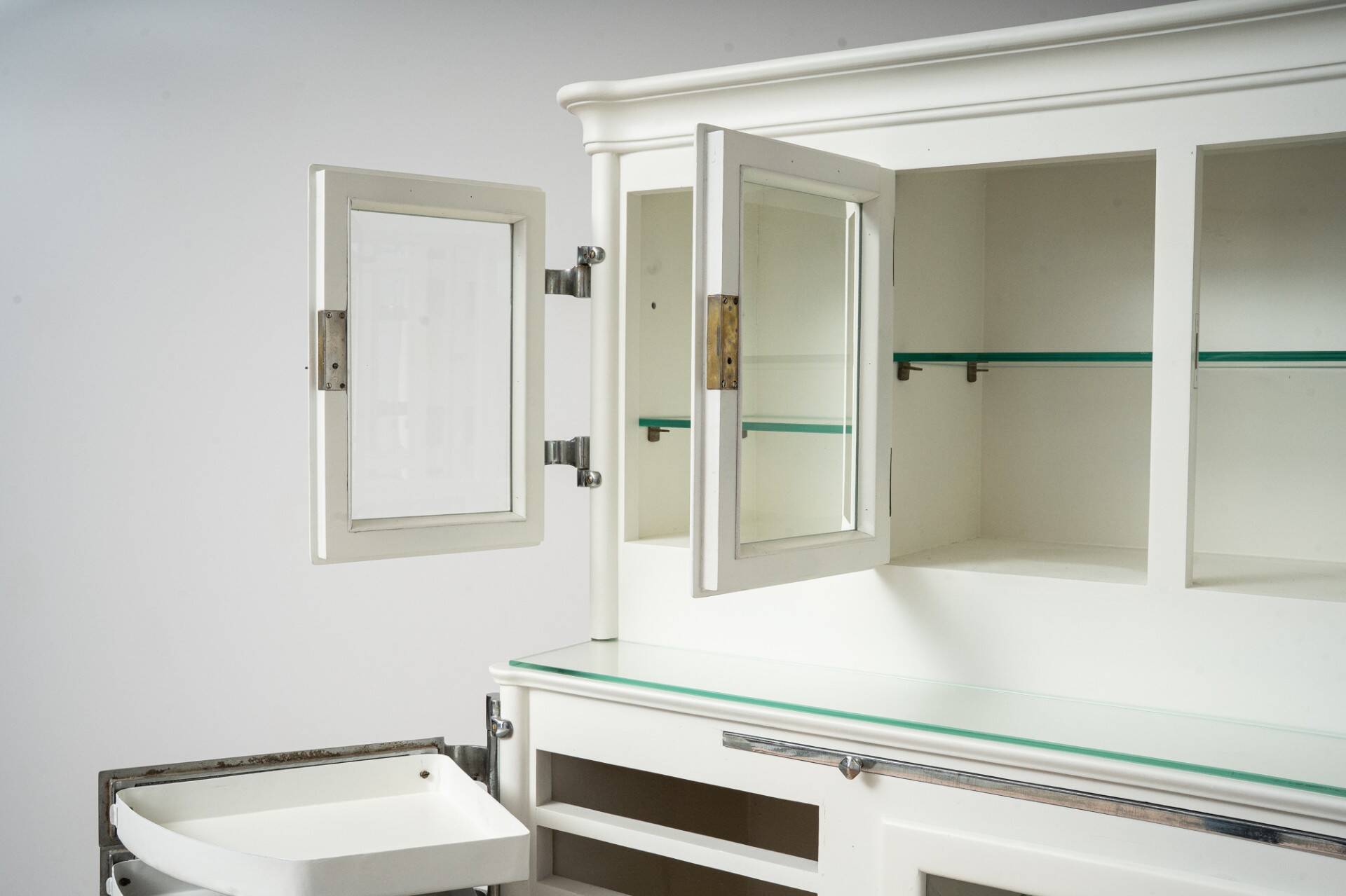German Dental Instrument Cabinet by Arnold Biber, Pforzheim, Circa 1920