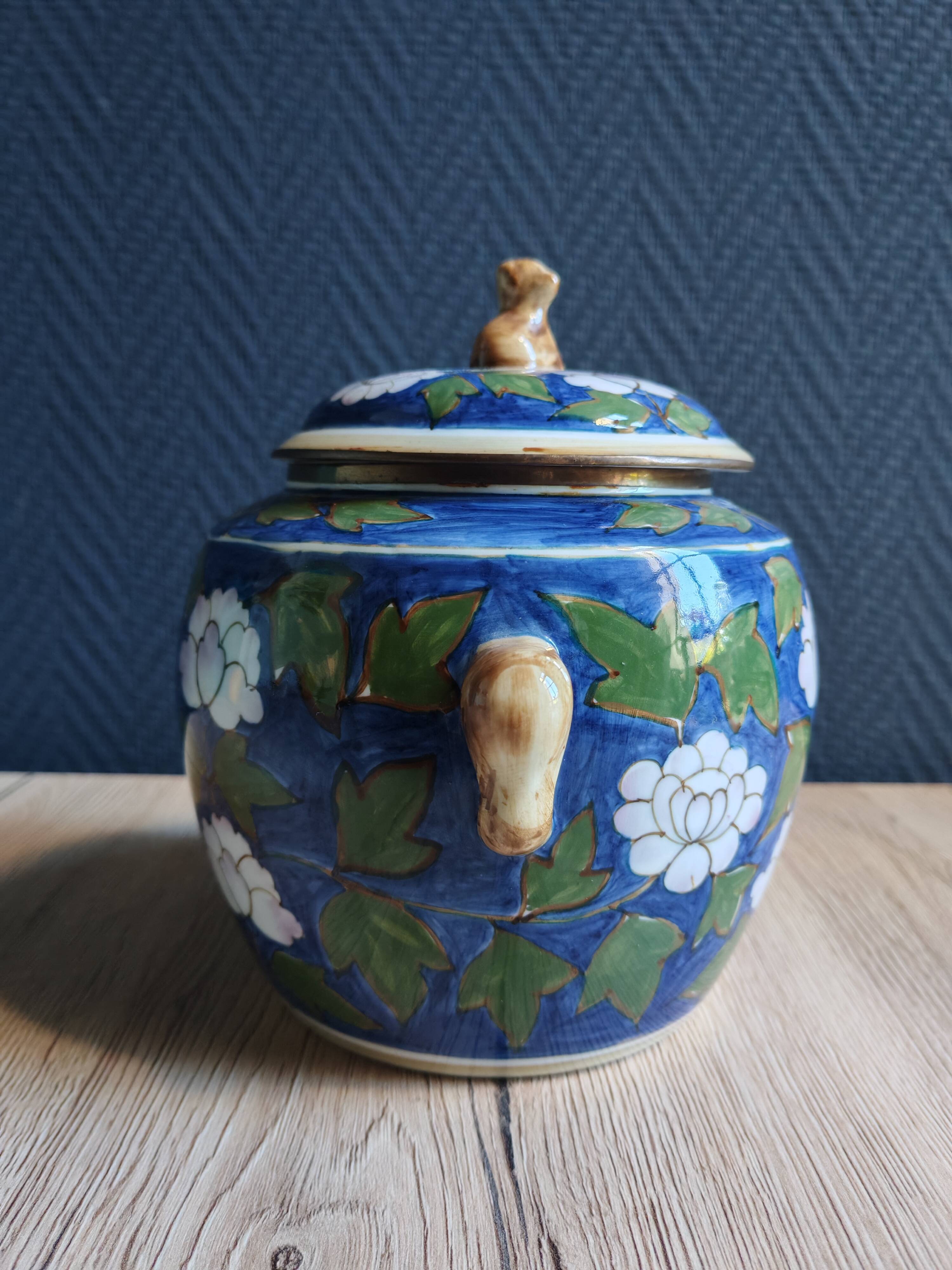 Mélarti Porcelain Vase with Lid - Hand-Painted Covered Pot