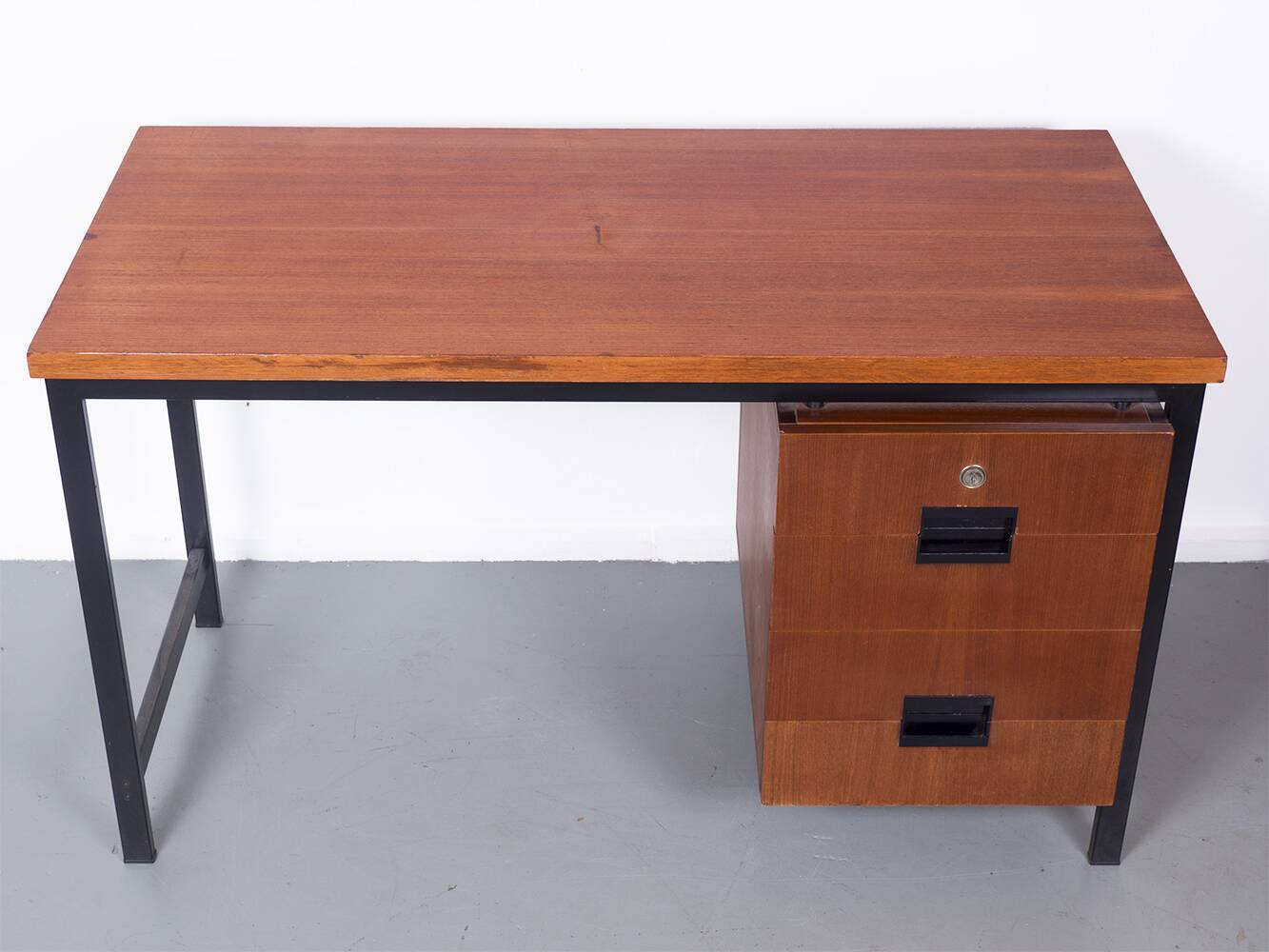 Desk EU02 Japanse serie – Pastoe – Cees Braakman