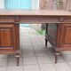Bureau à caisson Napoléon III en noyer du 19e siècle