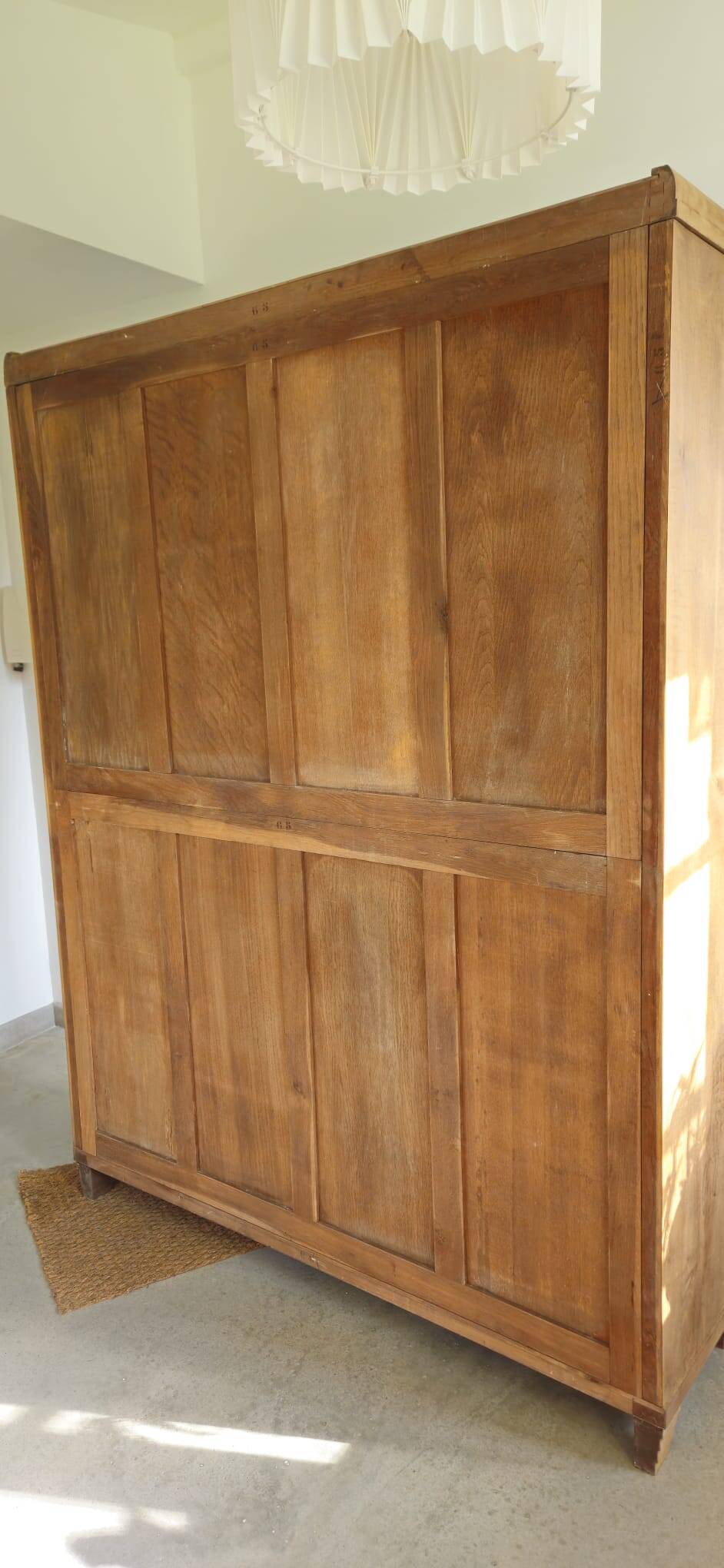Armoire Art déco, 3 portes, 1 miroir, sablée