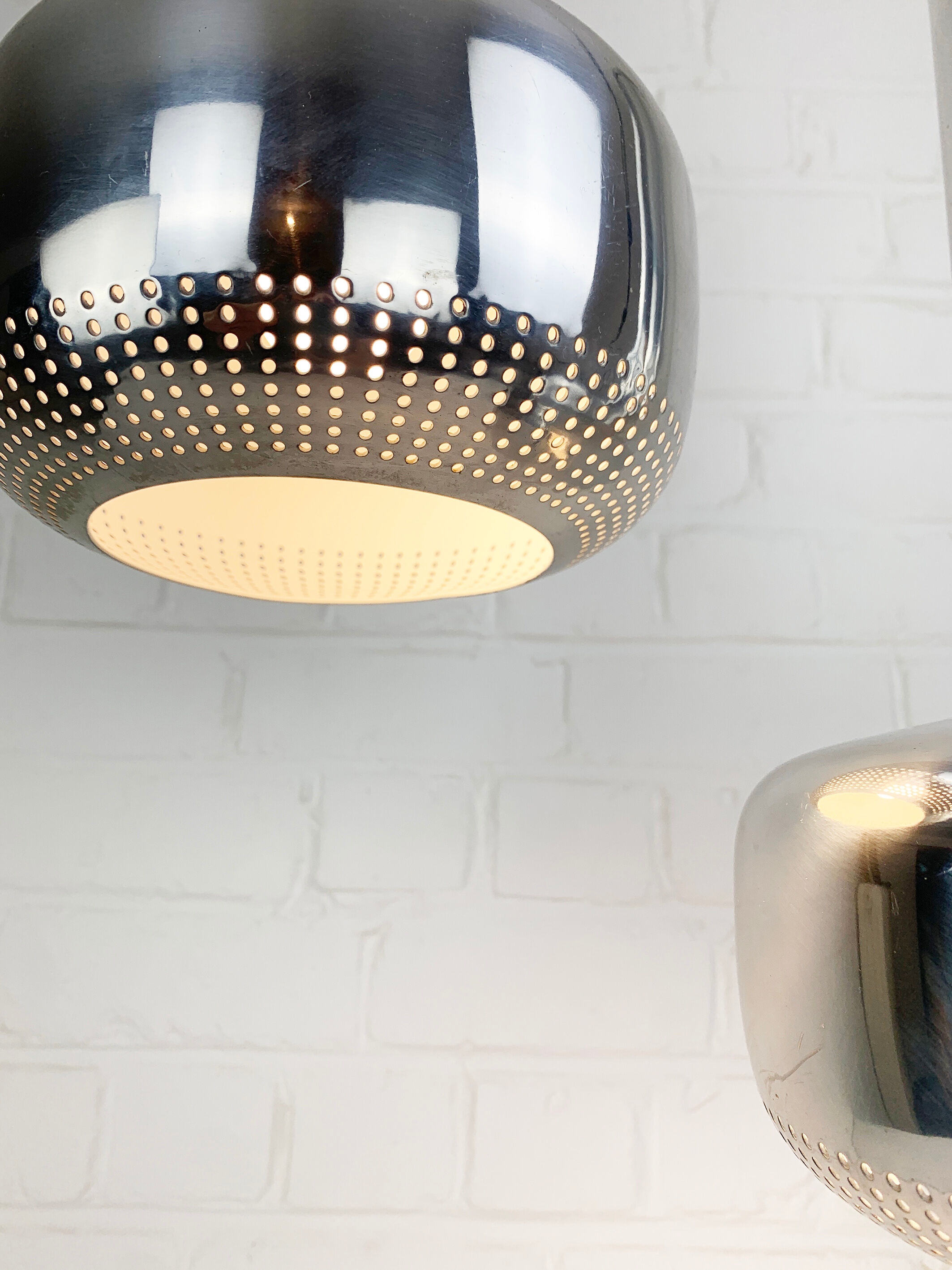 Set of pendant lamps "Guldpendel" design Vilhelm Lauritzen Louis Poulsen, Denmark