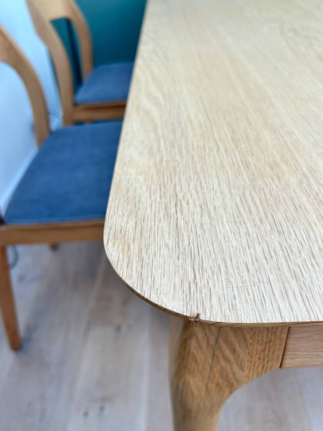 Red Edition dining table model fifty