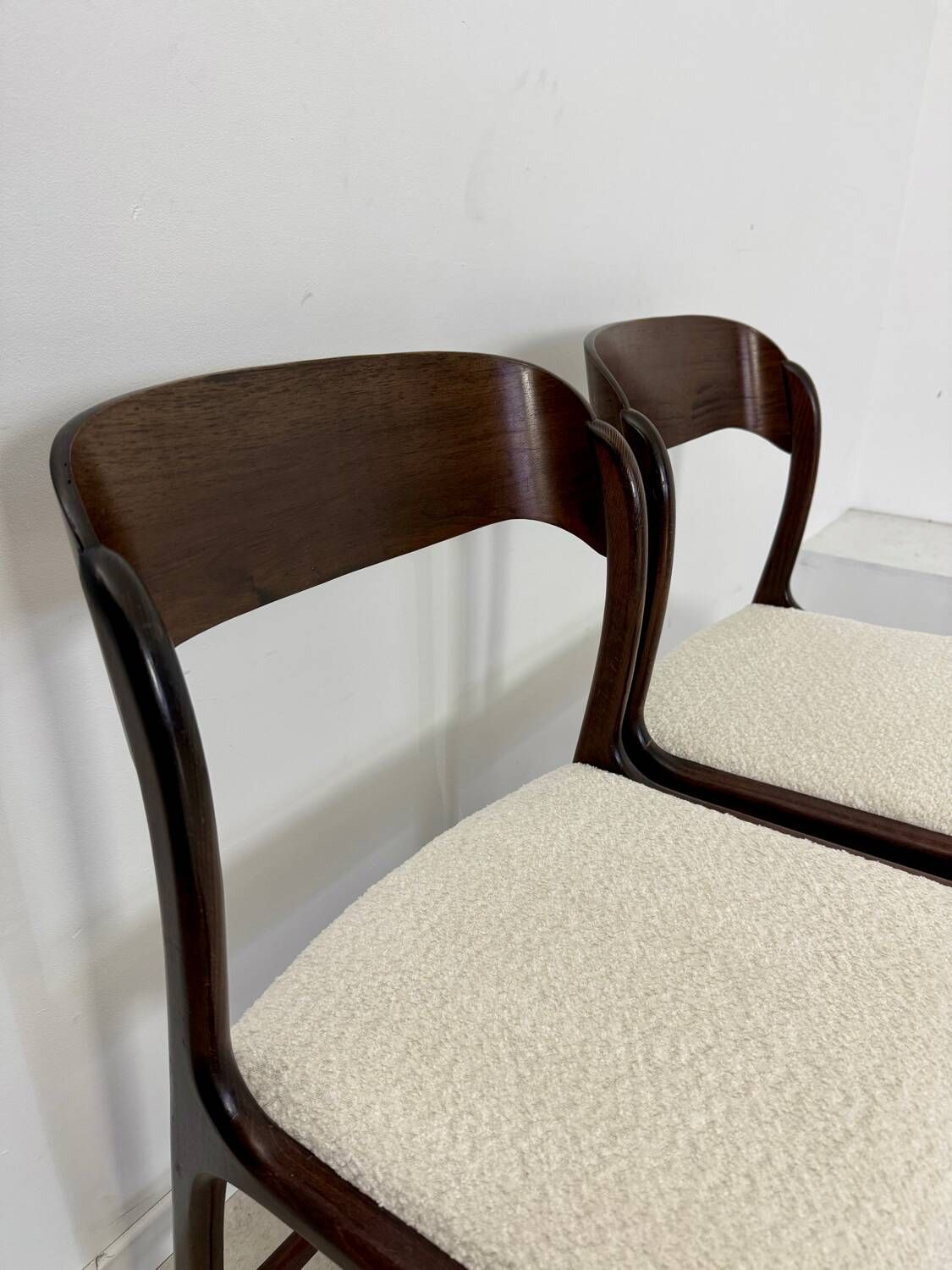 Set of 2 Baumann sled chairs in wood and terry fabric, 60s design