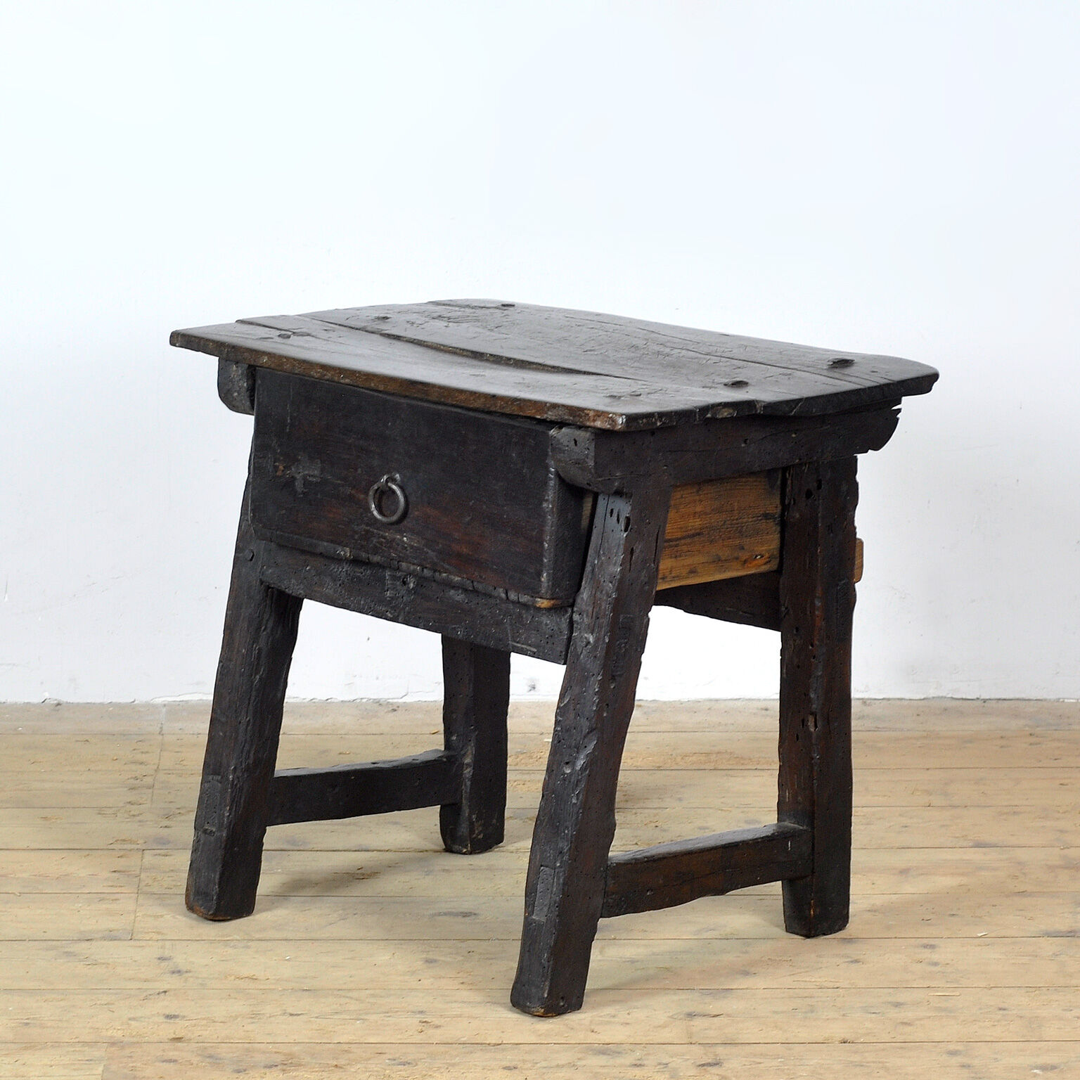Spanish oak side table, 18th century