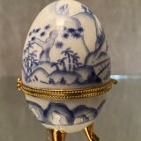 Porcelain egg box with Japan decoration gilded metal frame