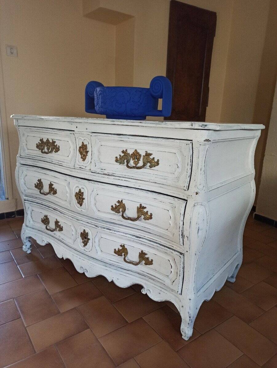 18th Century Louis XV Curved Chest of Drawers