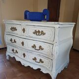 18th Century Louis XV Curved Chest of Drawers