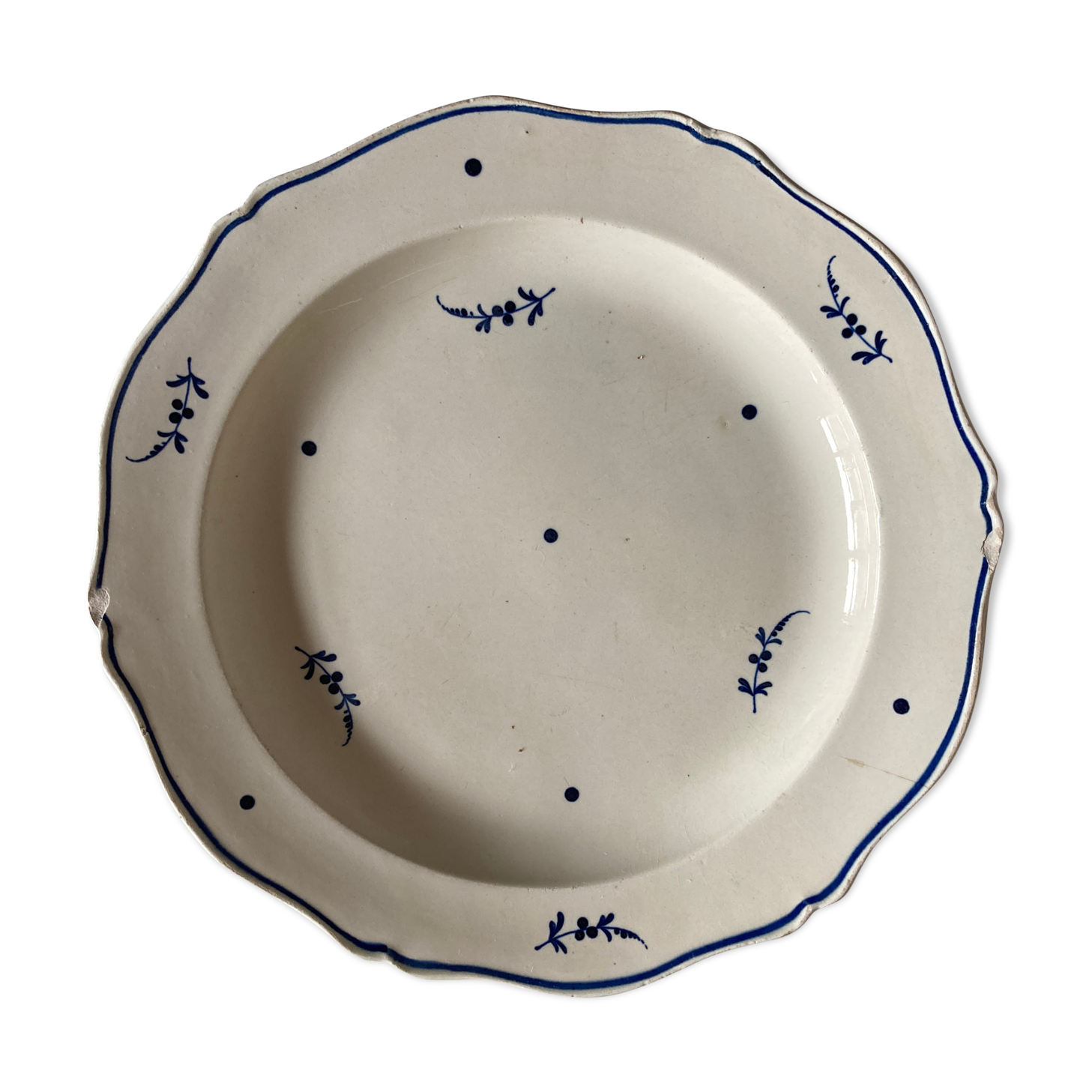 Set of 9 plates early 19th with faience twigs of Chantilly