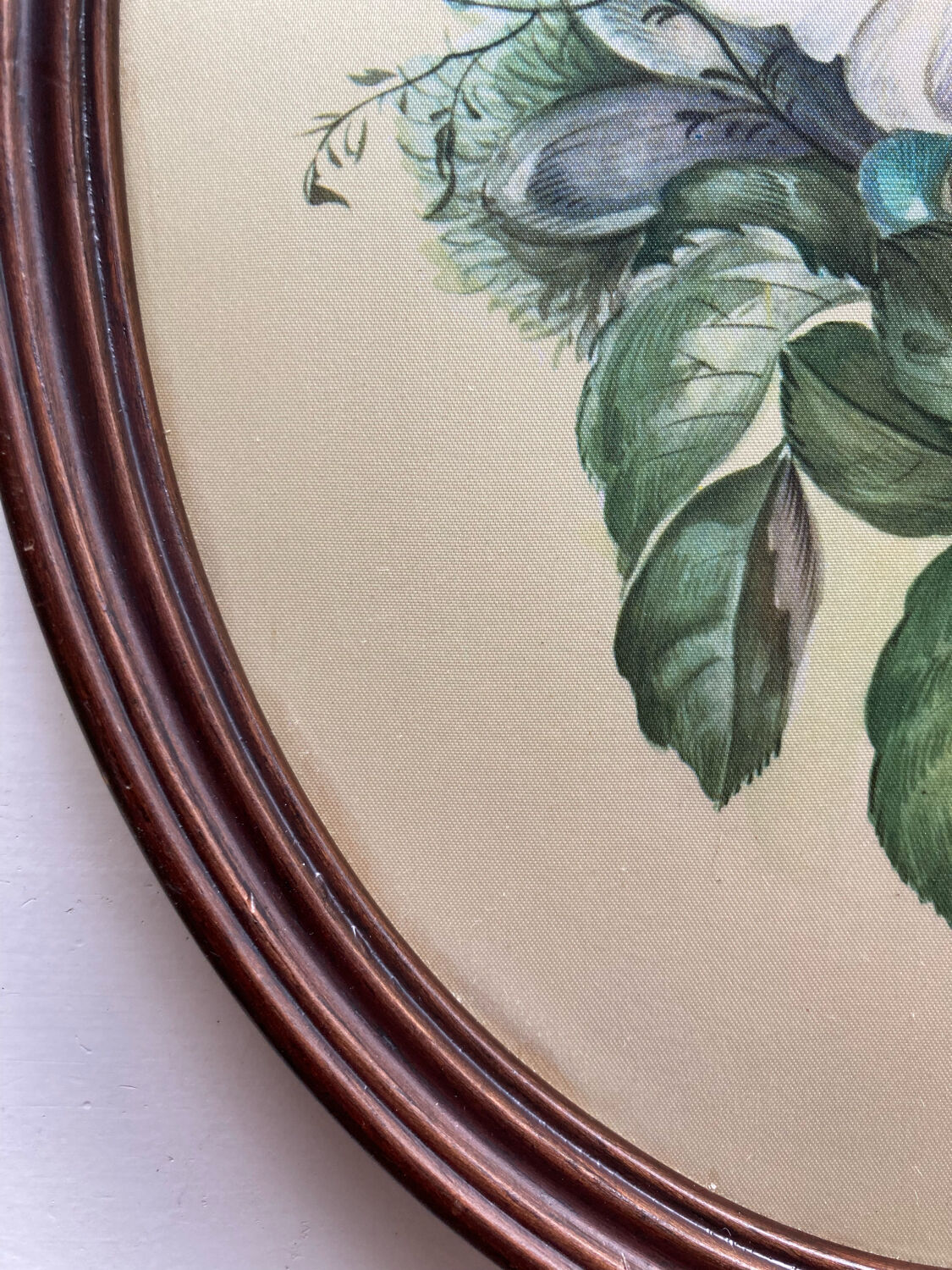 Peinture sur soie bouquet de fleurs dans cadre ovale