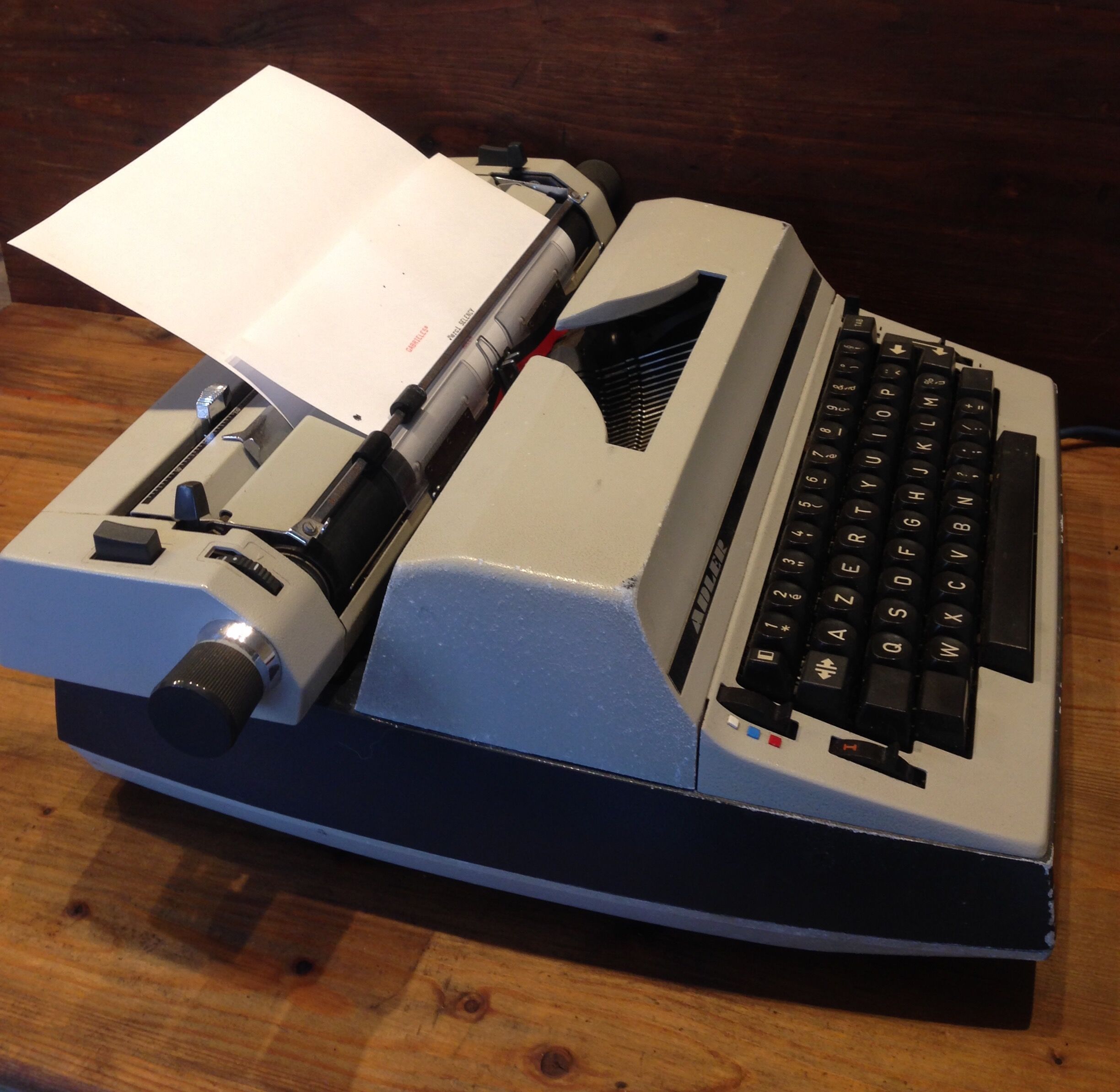 Adler Gabriele 5000 electric typewriter