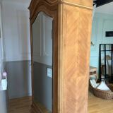 Aerogummed cabinet