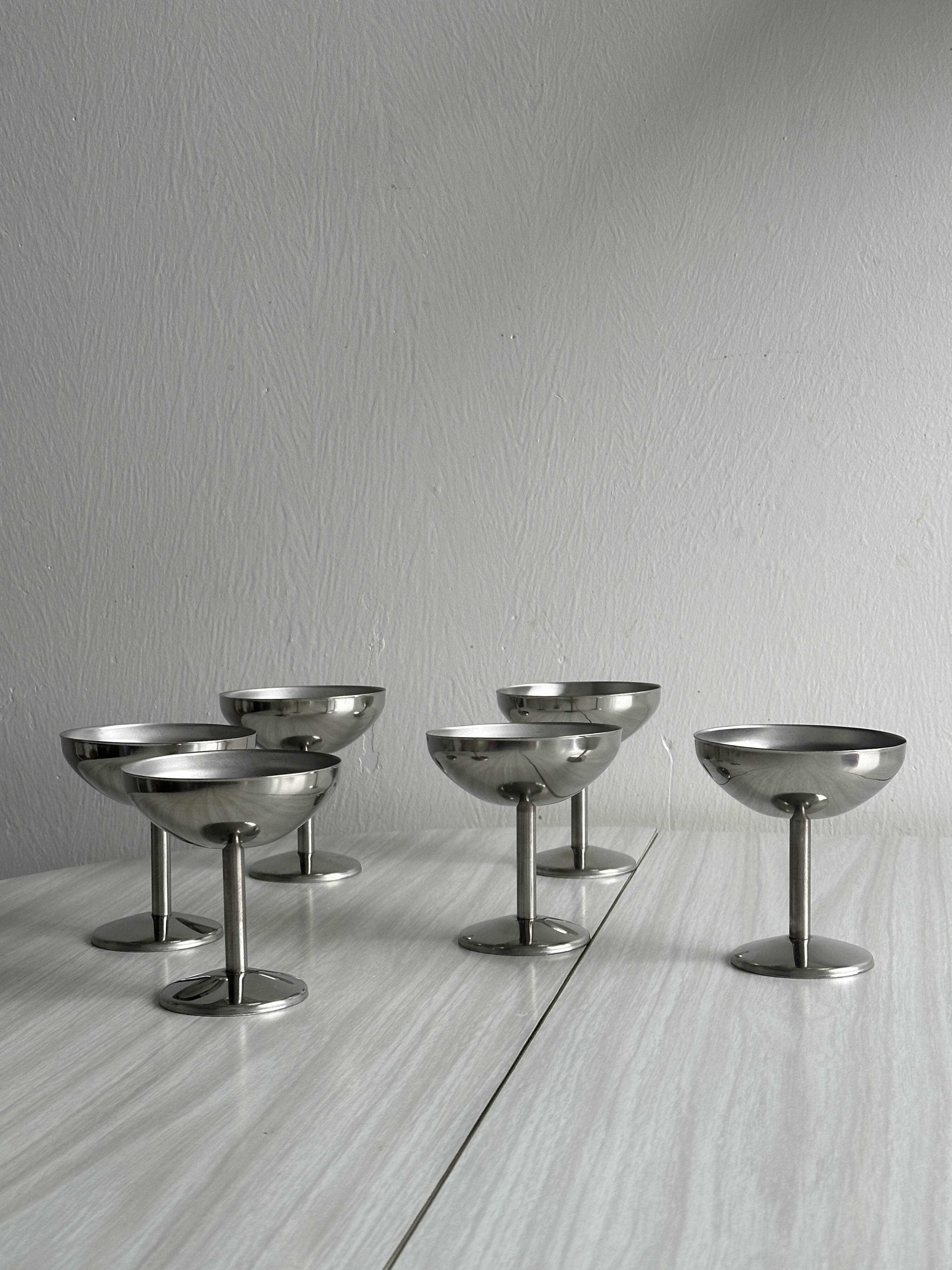 6 coupelles sur pied en inox style Letang Remy