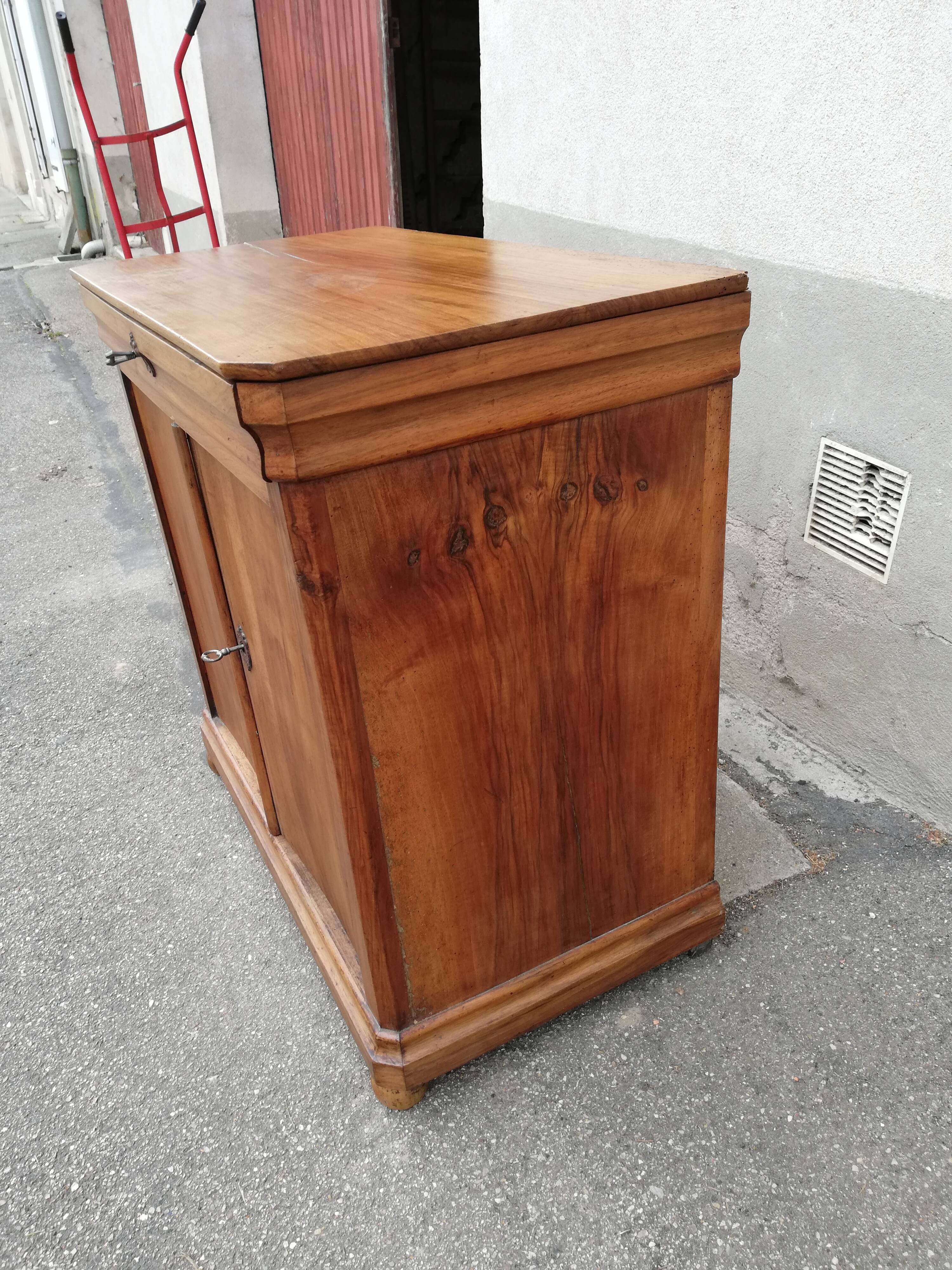 Old walnut buffet 2 doors 1 drawer