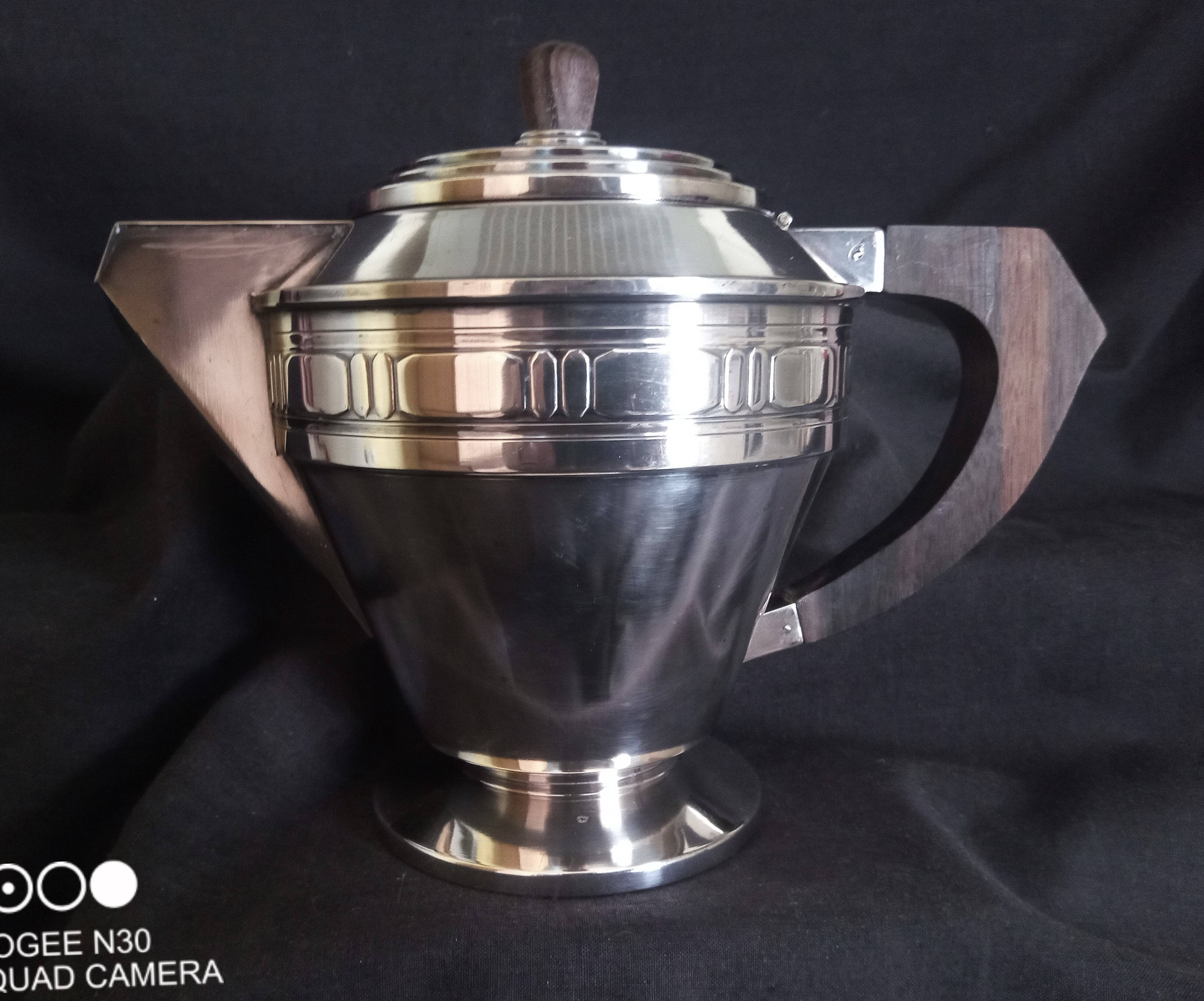 Art Deco silver-plated coffee and tea service, stamped.