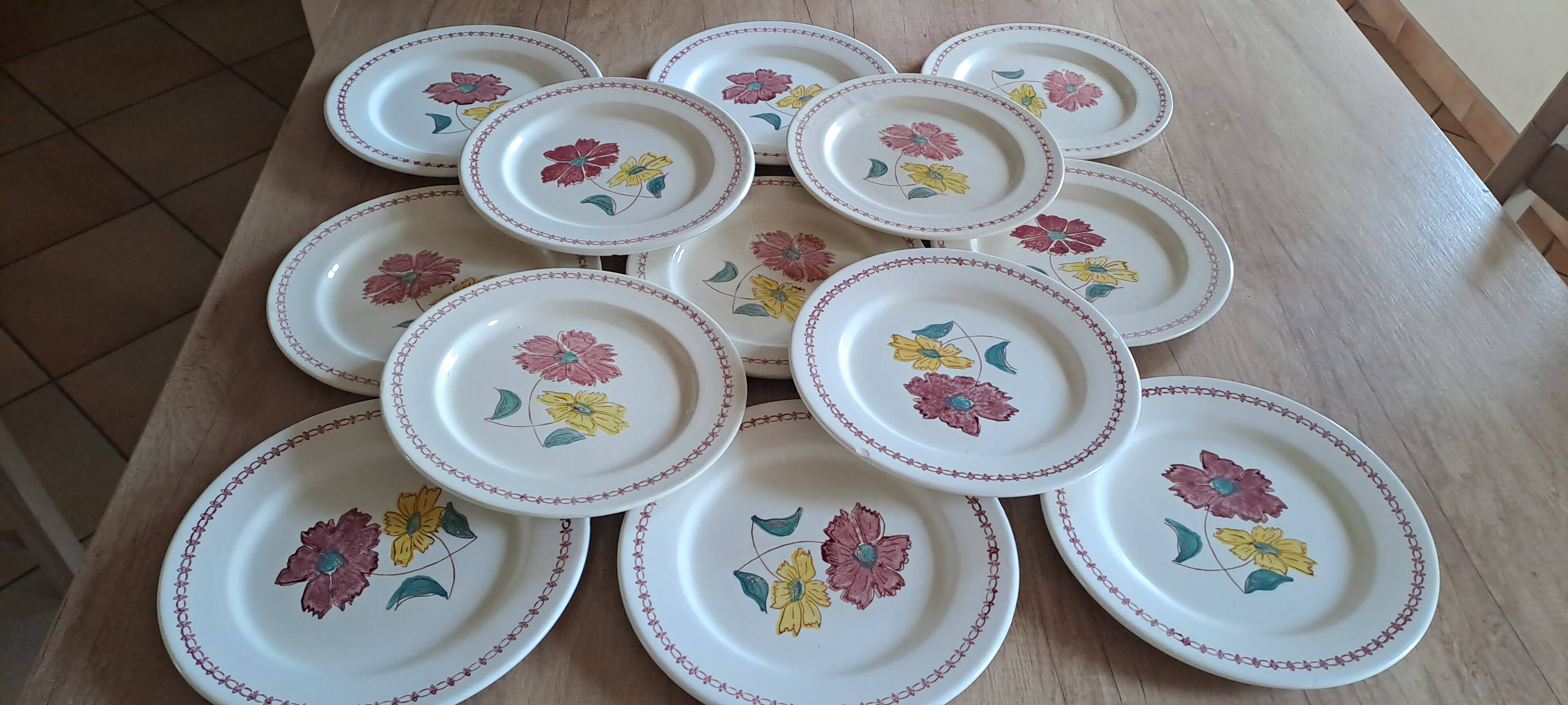 13 antique DDP France plates, 1950s-60s