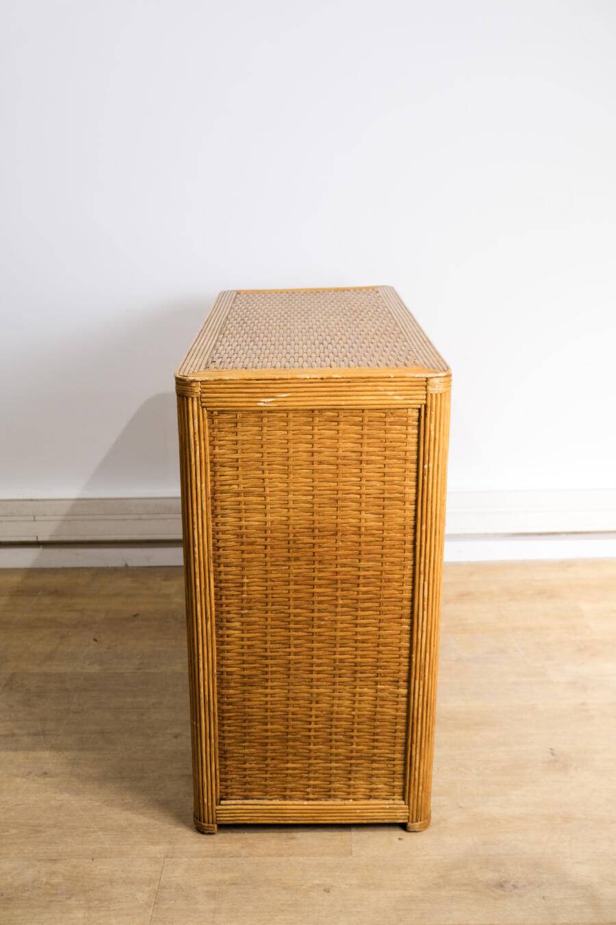 Commode en rotin