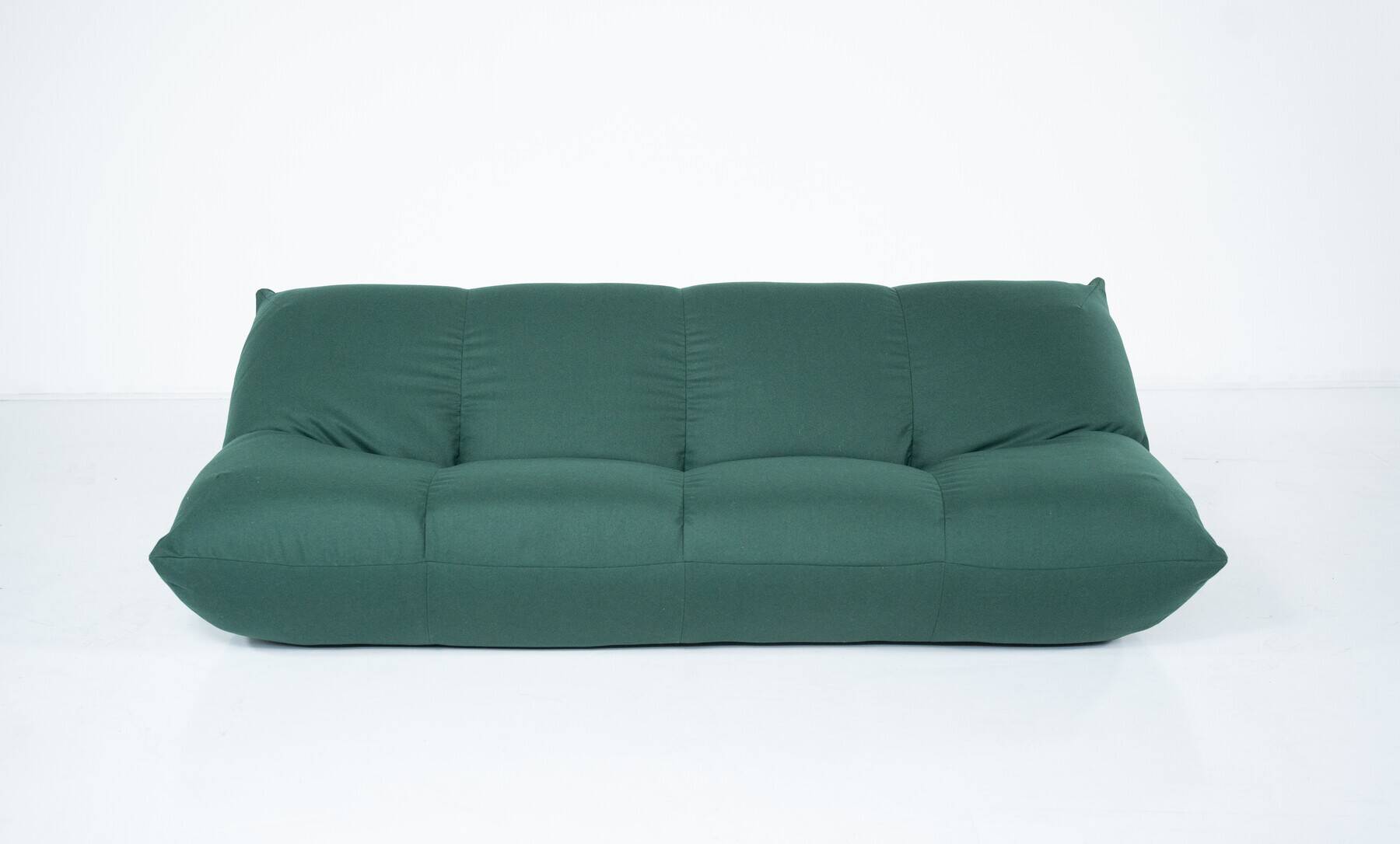 Mid-Century Modern Green Papillon Sofa by Giovannetti, Italy