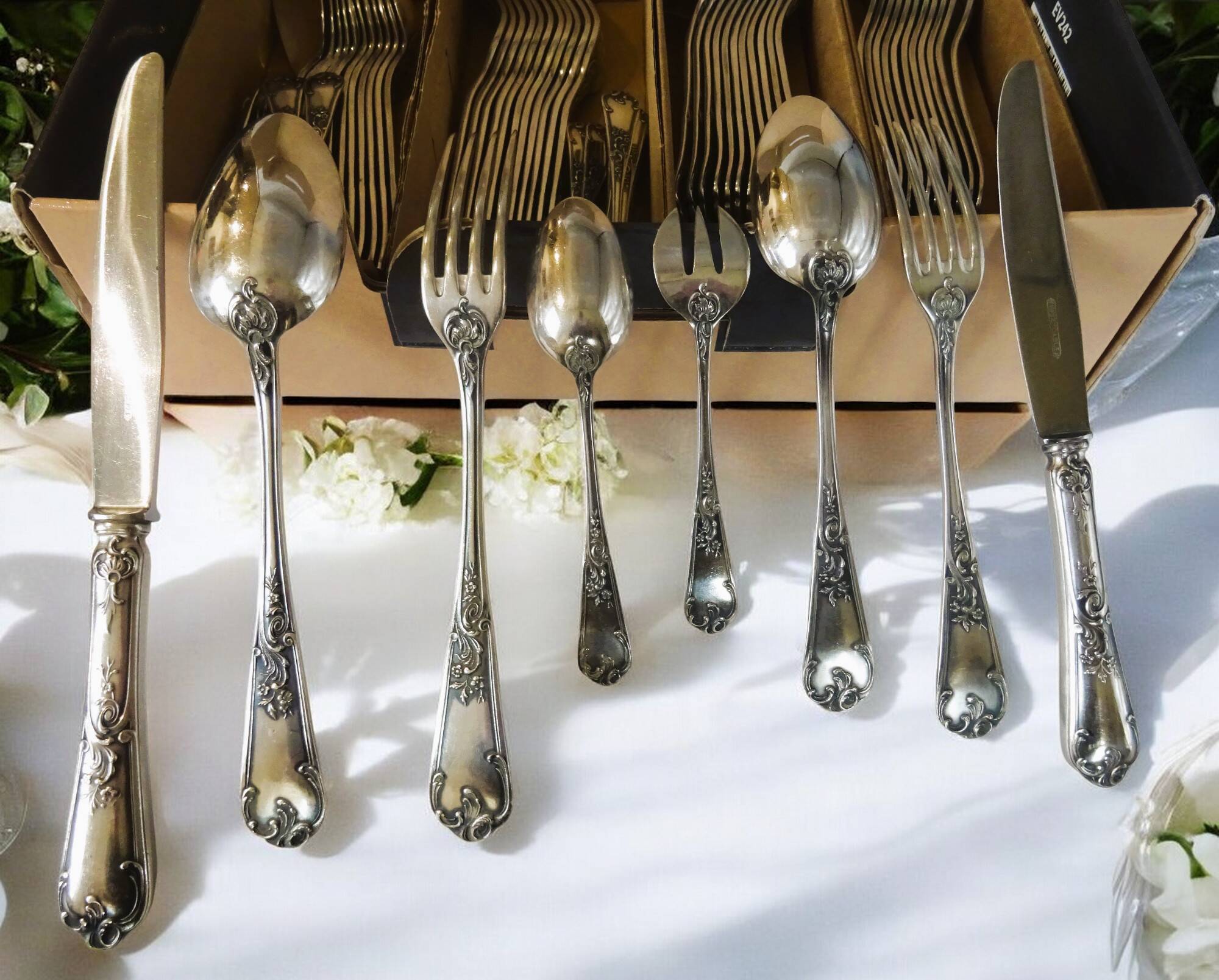 Silver-plated cutlery set - 103 pieces