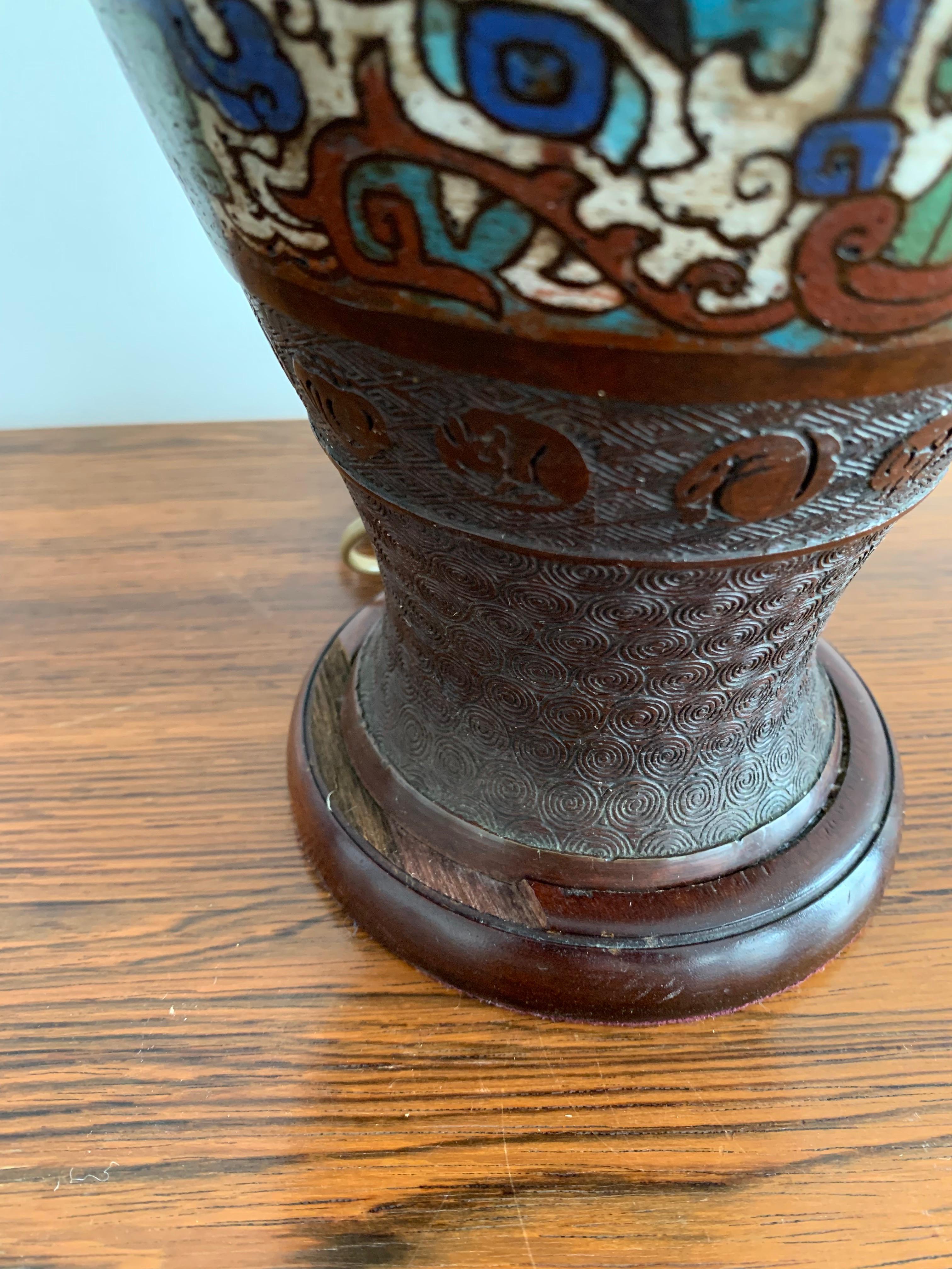 Partitioned table lamp in bronze, China 1880