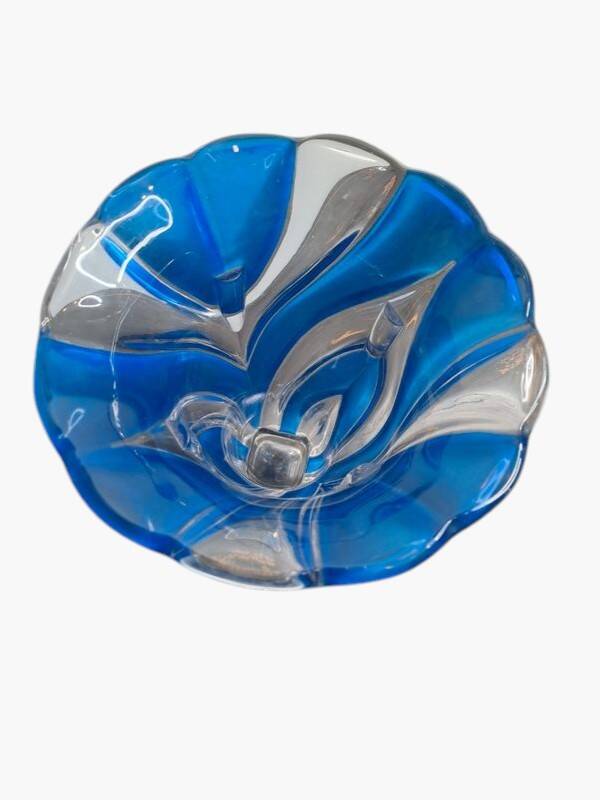 Vase en verre bleu cobalt et transparent – Forme de fleur – 19 x 18 cm