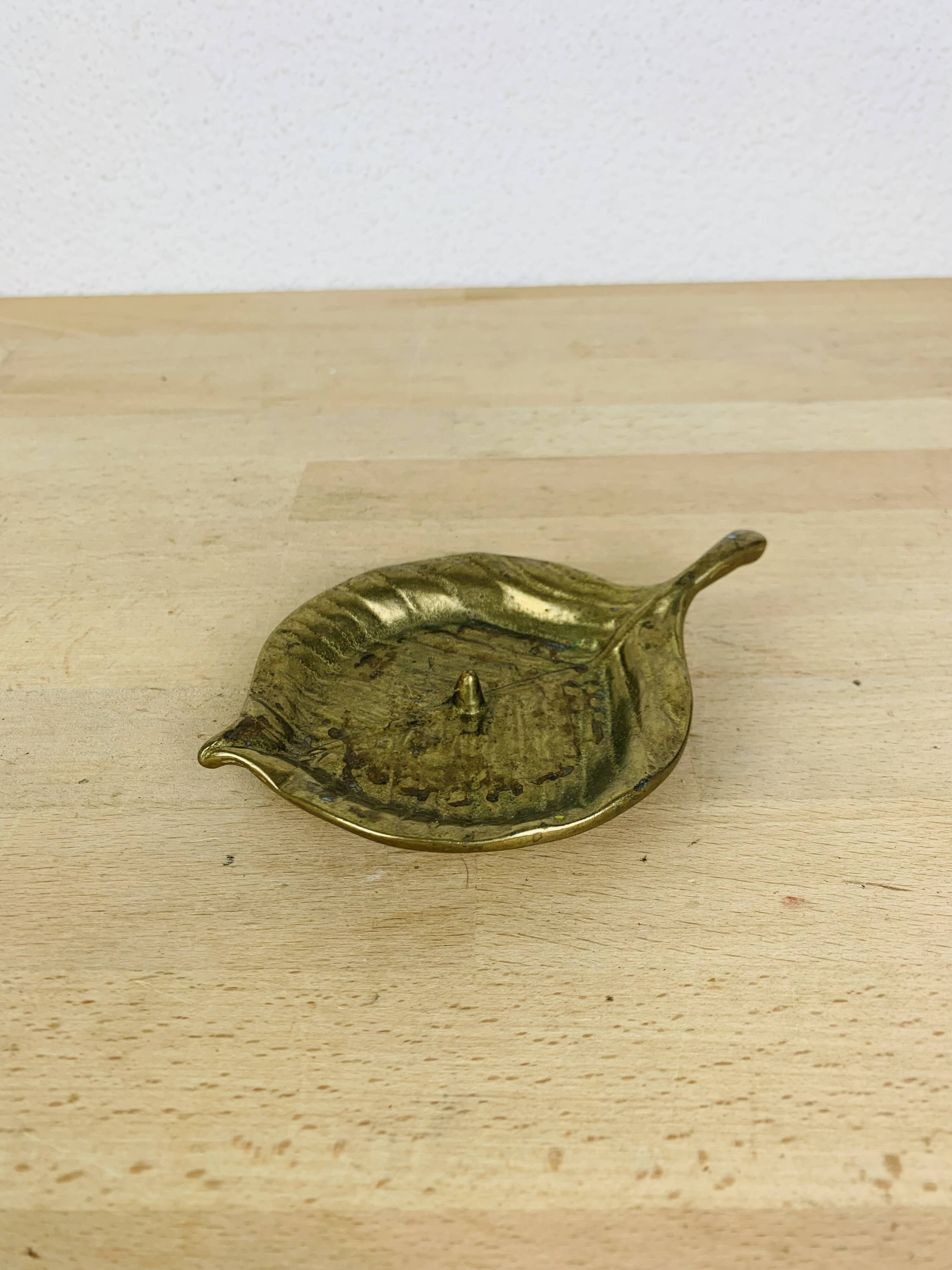 Vintage leaf gold brass candle holder